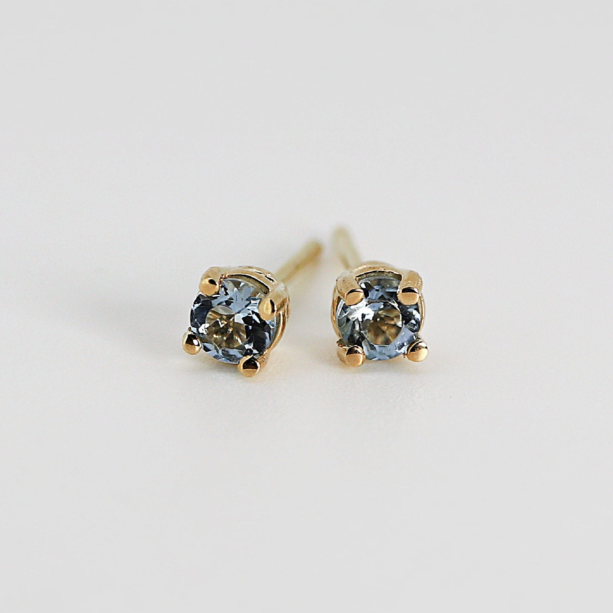 Aquamarine Stud Earrings 14k Gold - Melt'm Jewelry