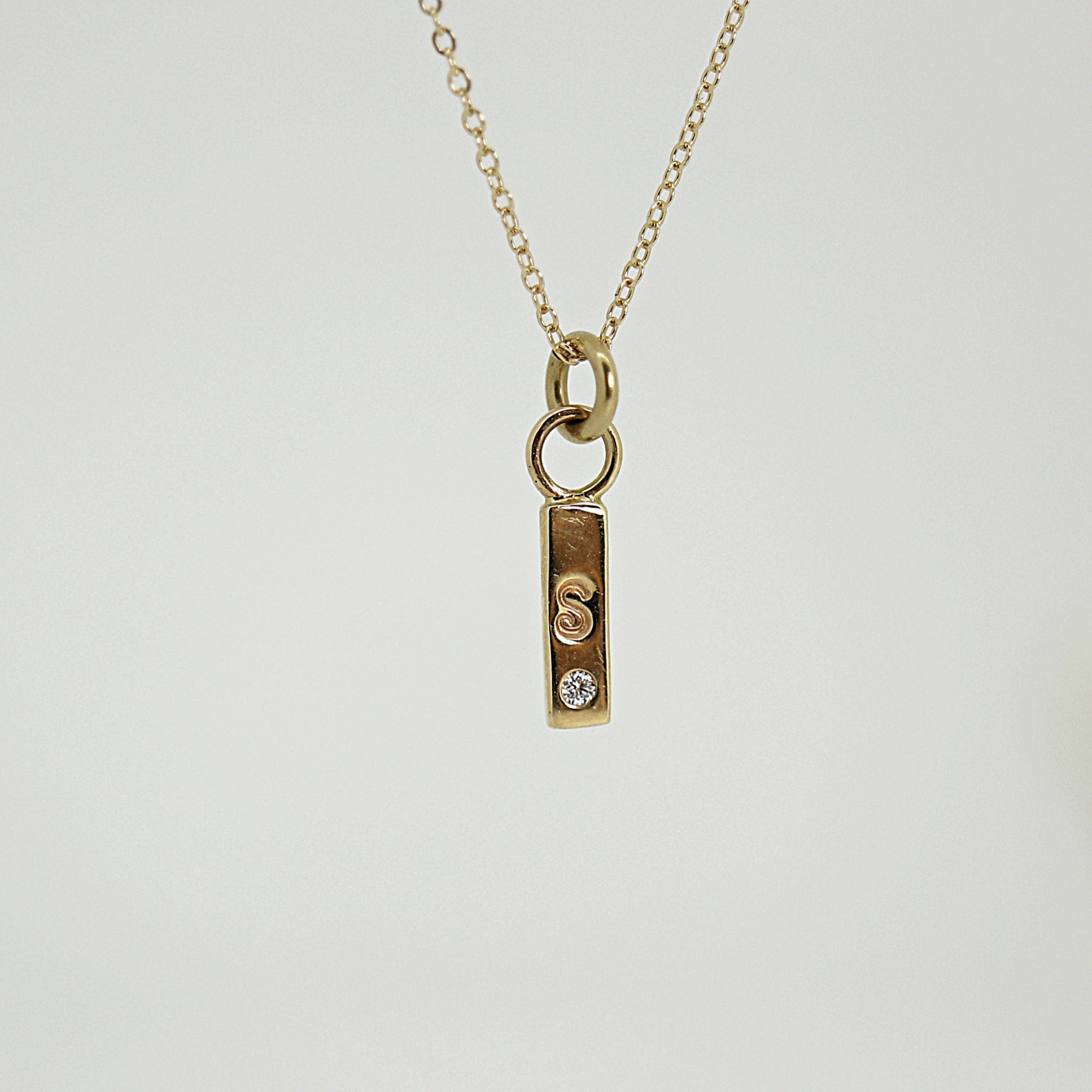 14k Solid Gold Vertical Bar Necklace