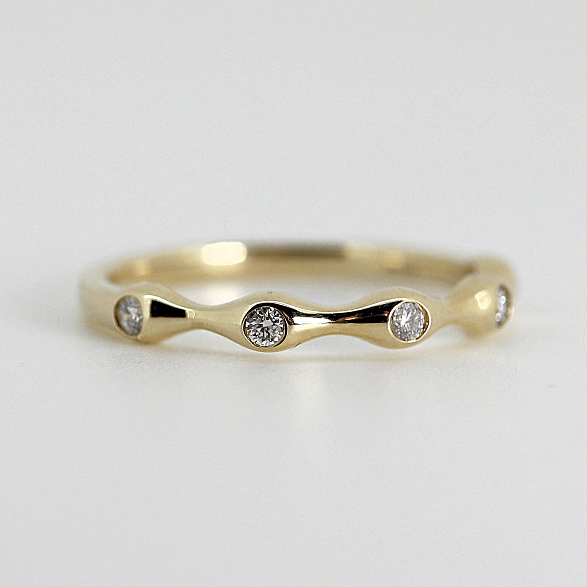 Five Diamond Wedding Band in 14k Yellow Gold - Melt'm Jewelry