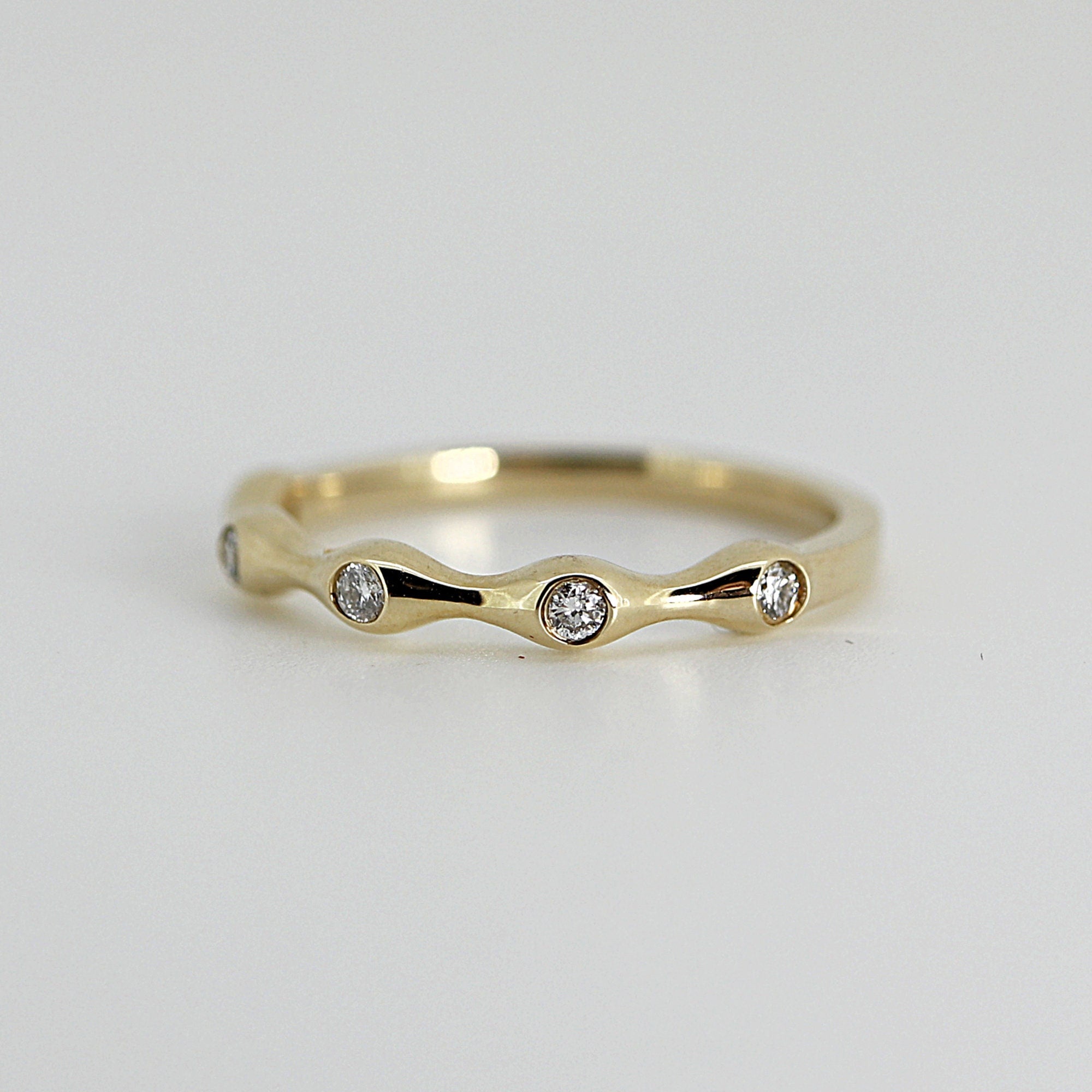 Five Diamond Wedding Band in 14k Yellow Gold - Melt'm Jewelry
