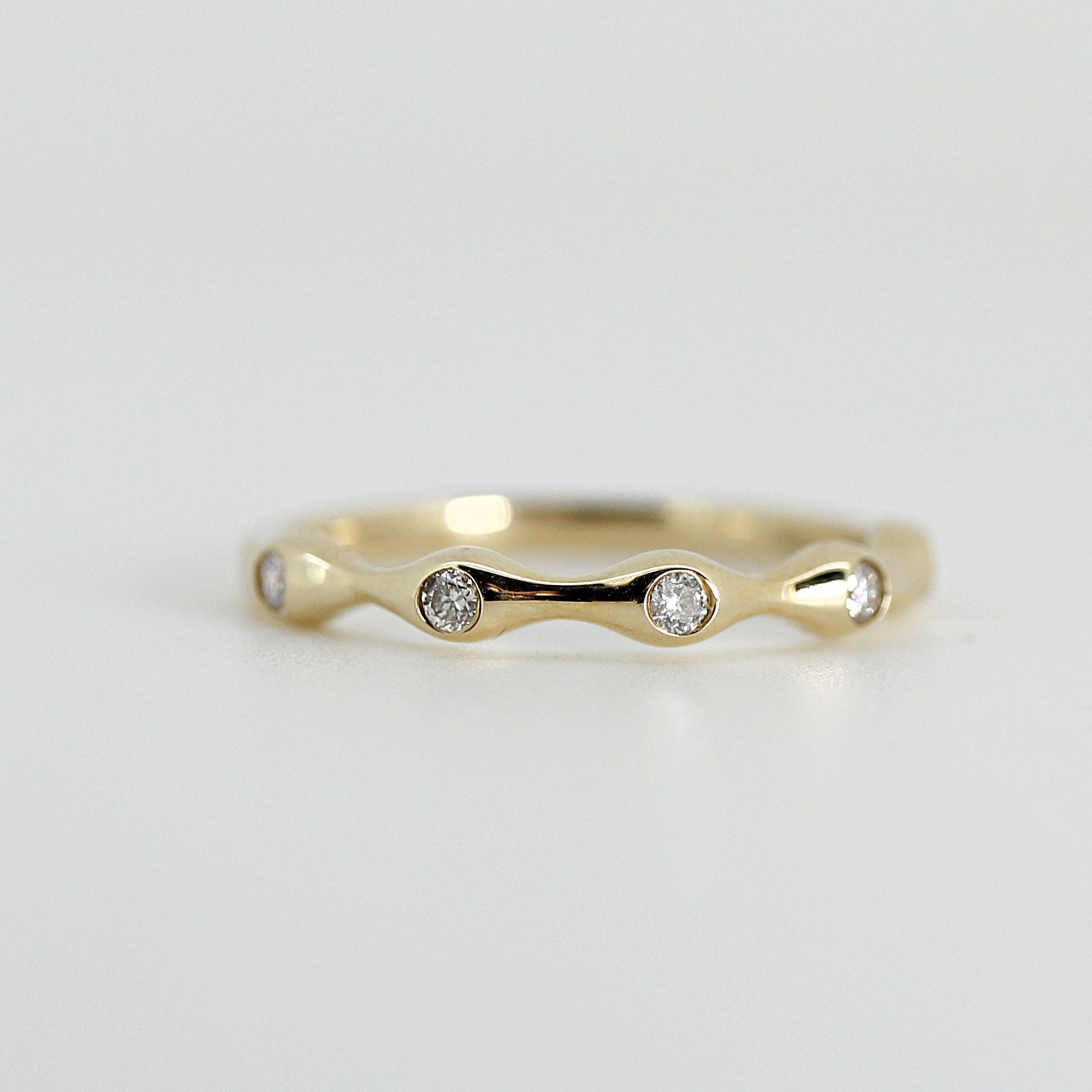 Five Diamond Wedding Band in 14k Yellow Gold - Melt'm Jewelry