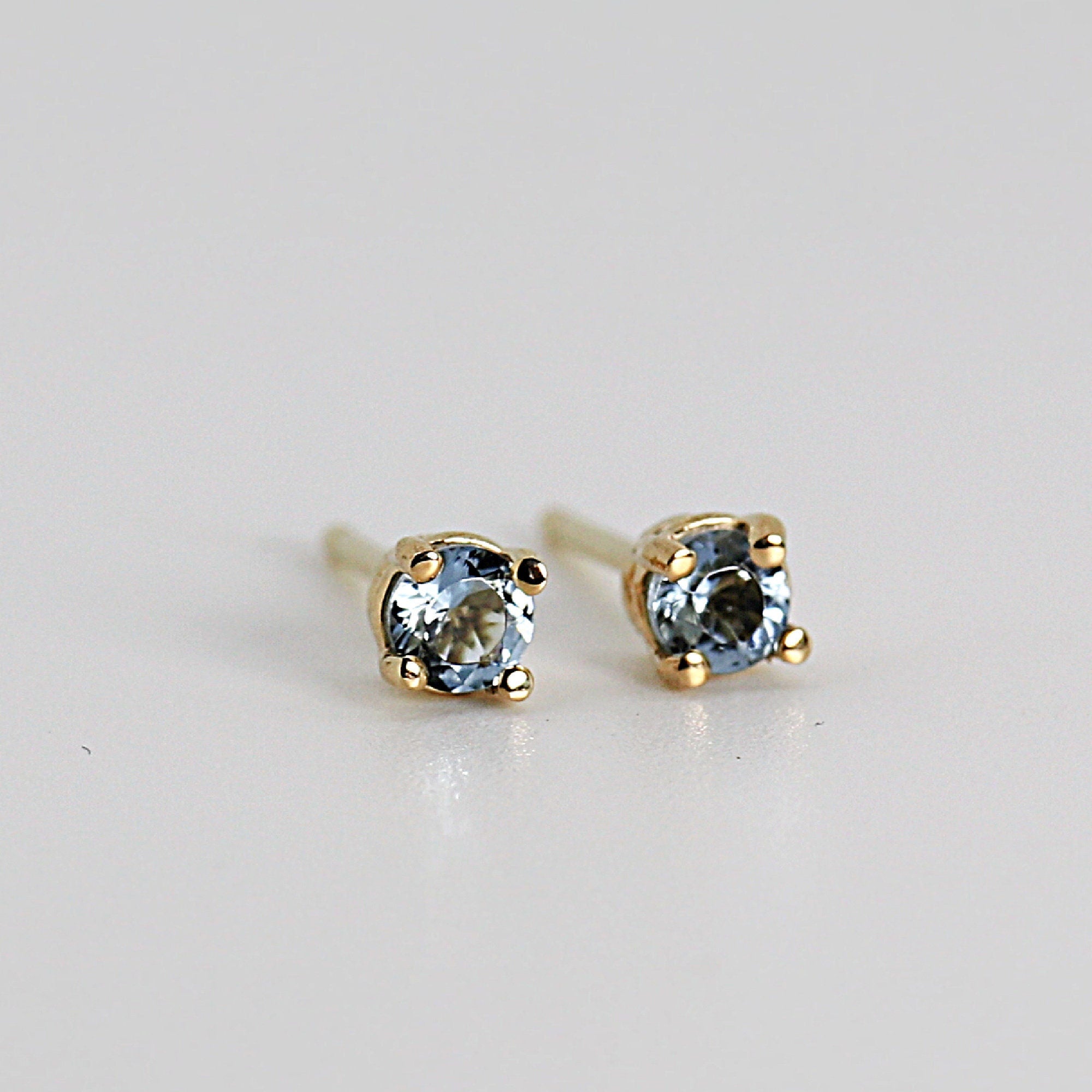 Aquamarine Stud Earrings 14k Gold - Melt'm Jewelry