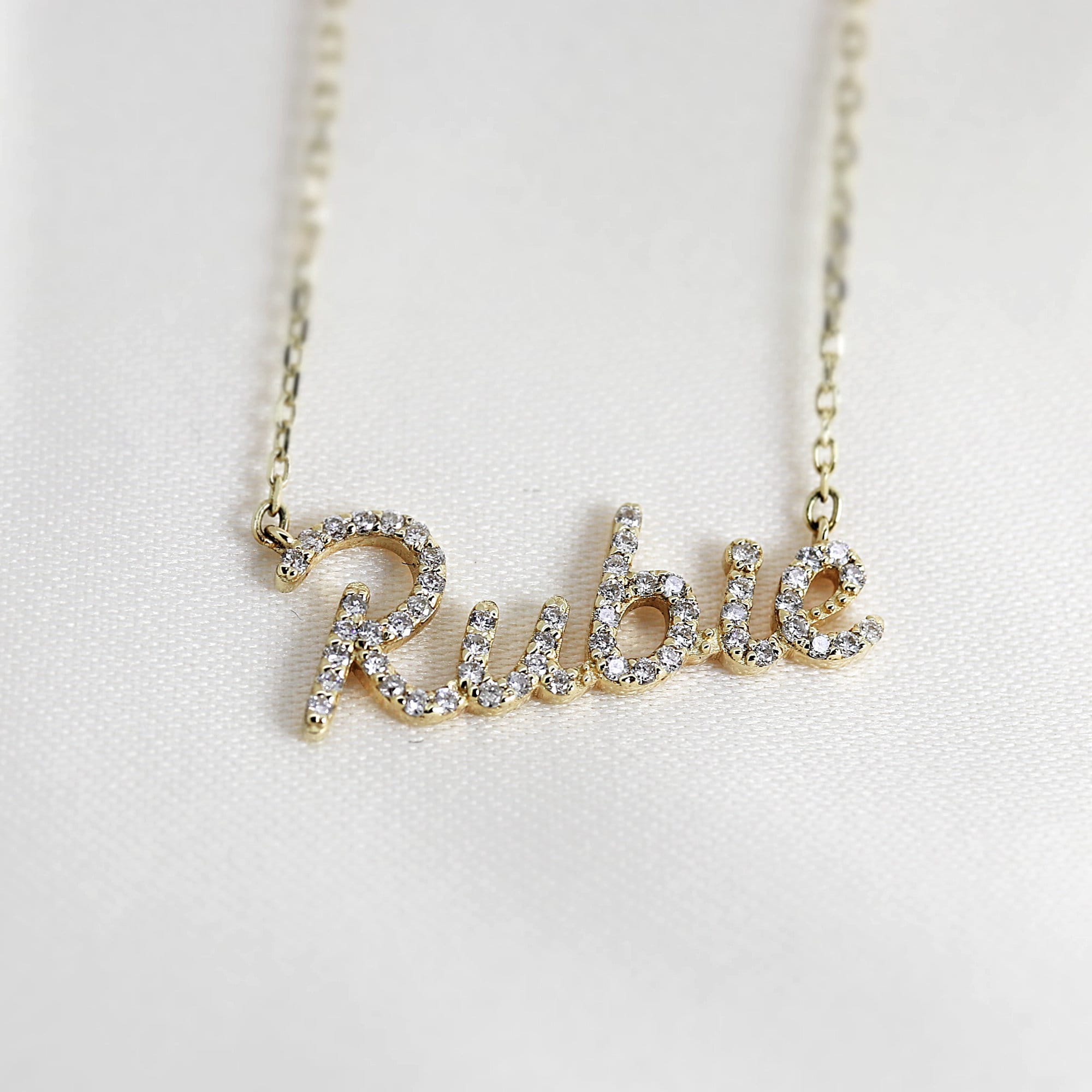 14K Solid Gold Diamond Name Necklace - Custom Personalized Jewelry - Melt'm Jewelry