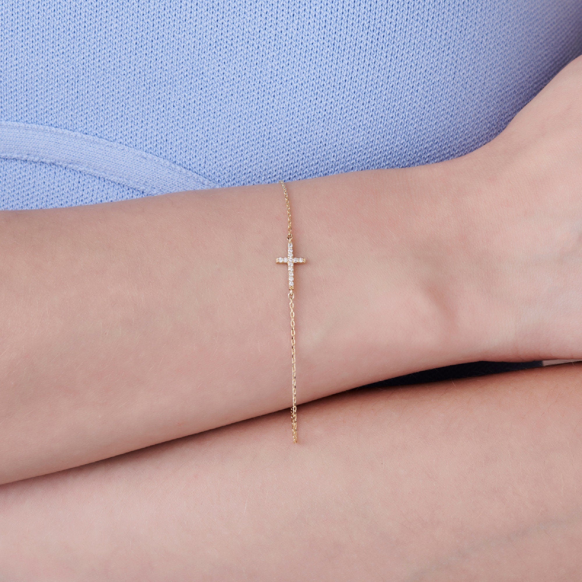 14k Gold Diamond Cross Bracelet - Melt'm Jewelry