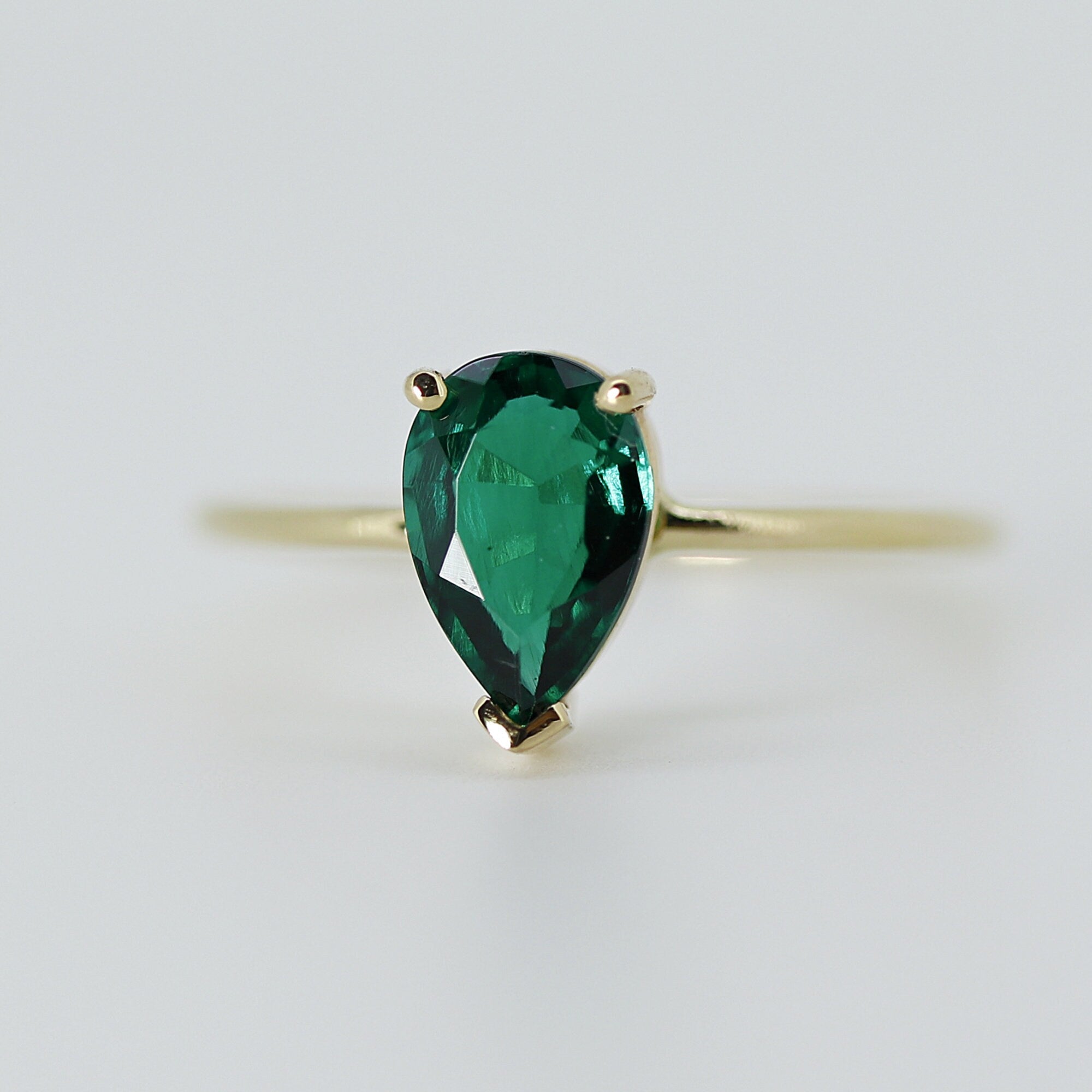 14k Gold Pear Cut Emerald Ring