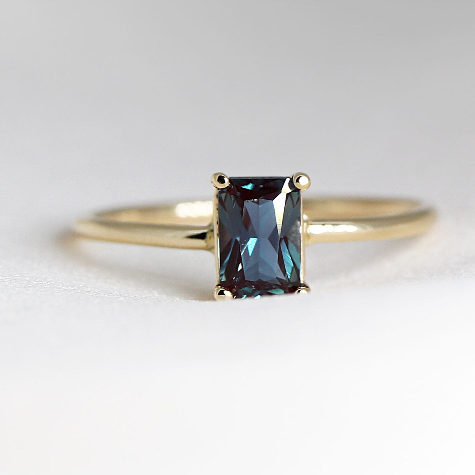 14k Gold Emerald Cut Alexandrite Ring