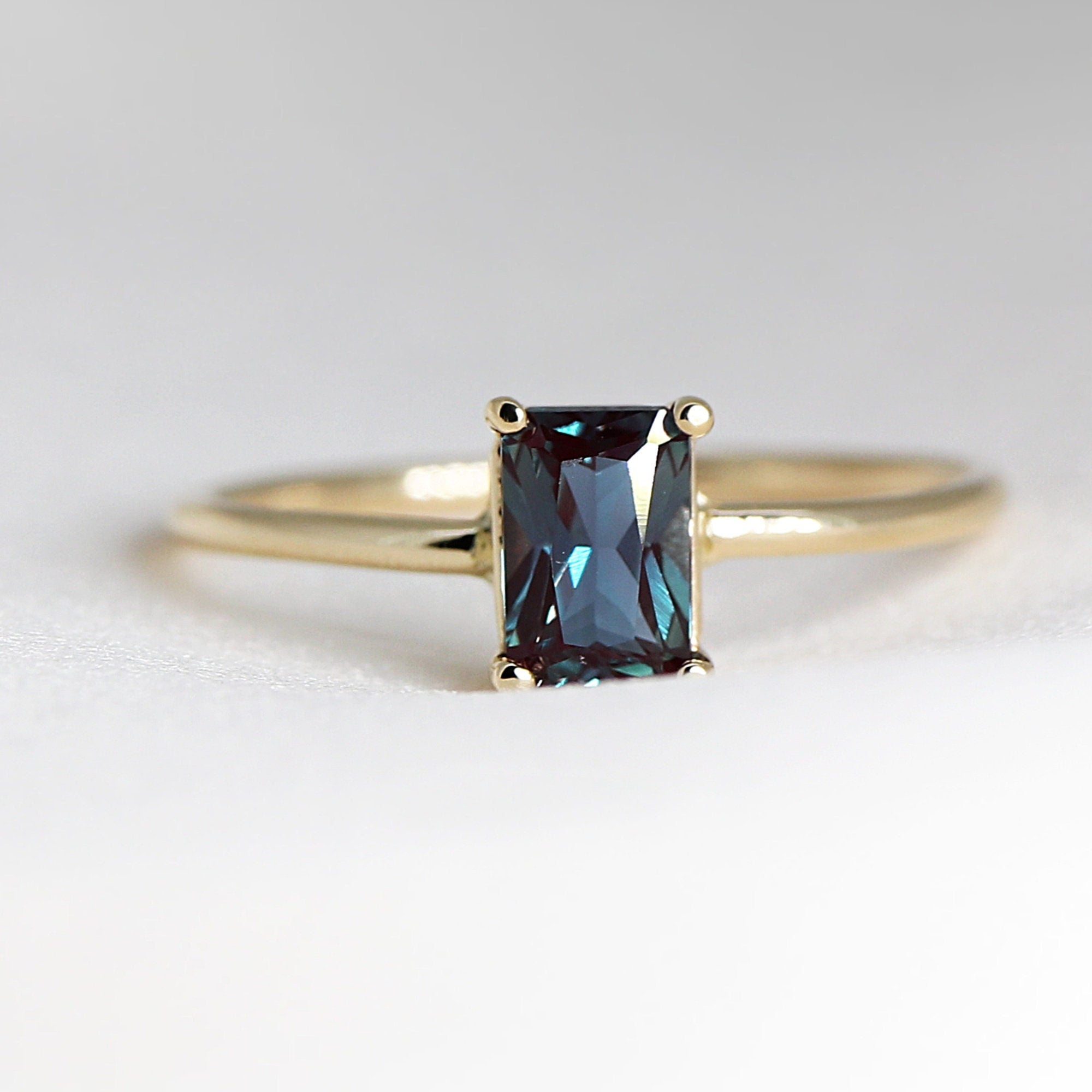 14k Gold Emerald Cut Alexandrite Ring - Melt'm Jewelry