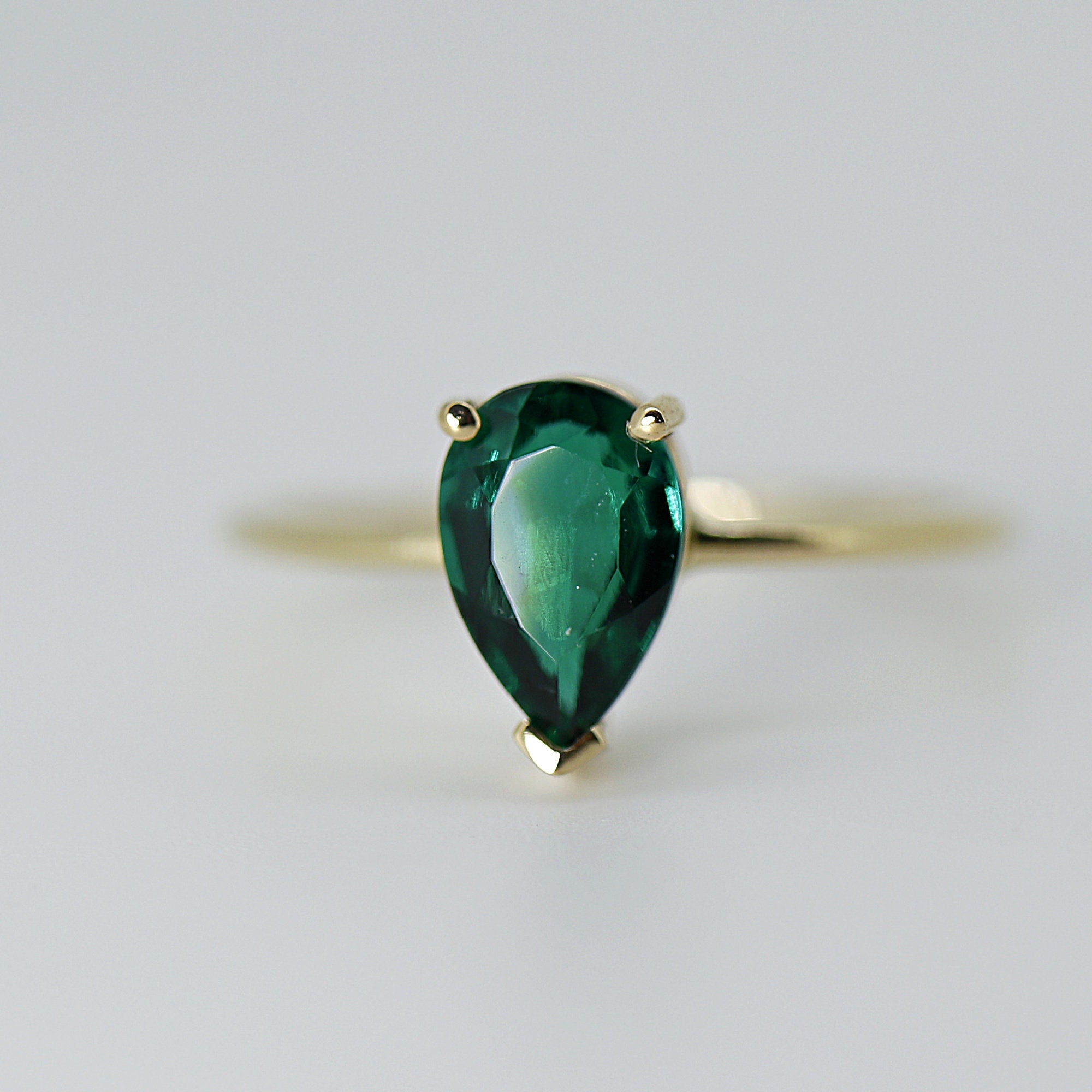 14k Gold Pear Cut Emerald Ring - Melt'm Jewelry