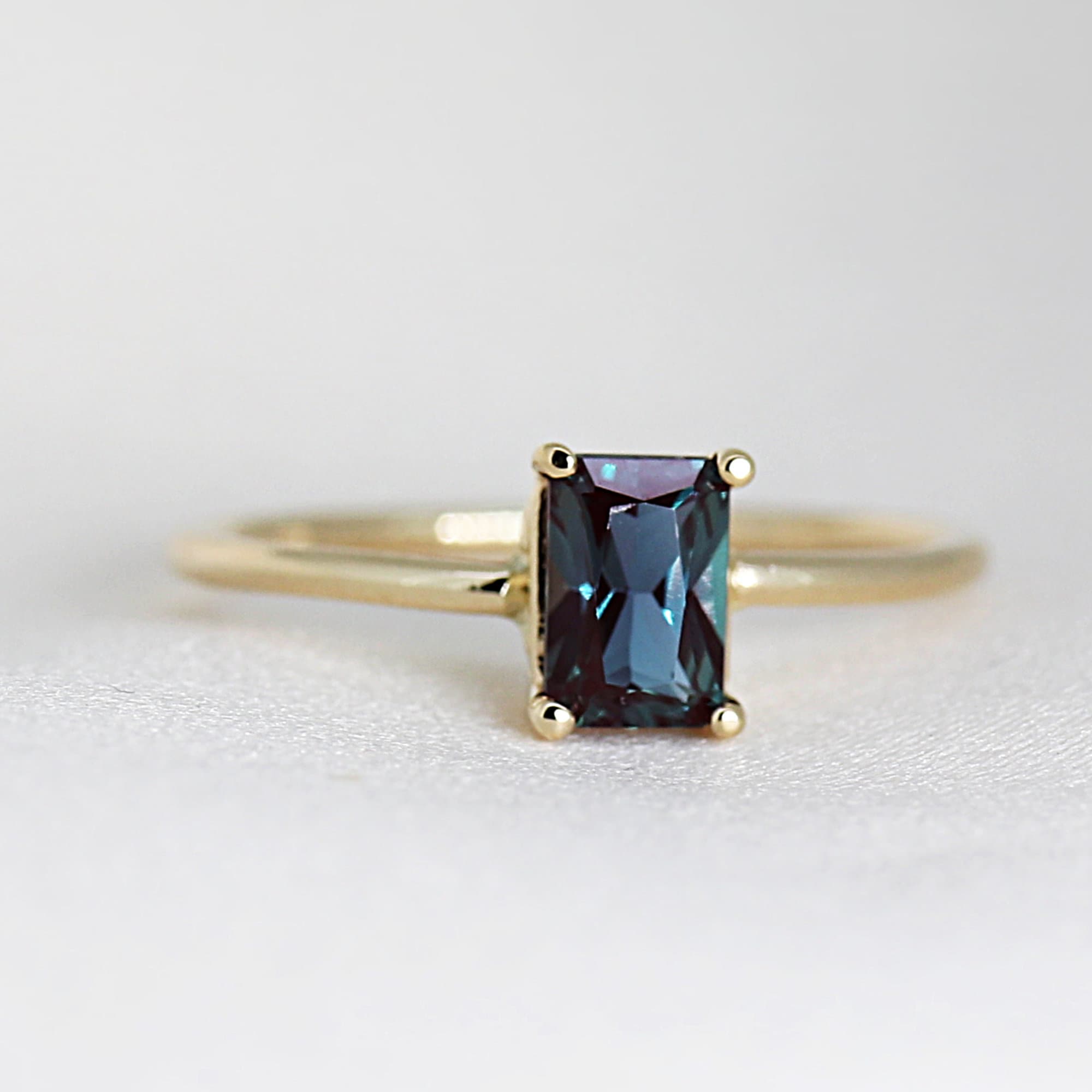 14k Gold Emerald Cut Alexandrite Ring