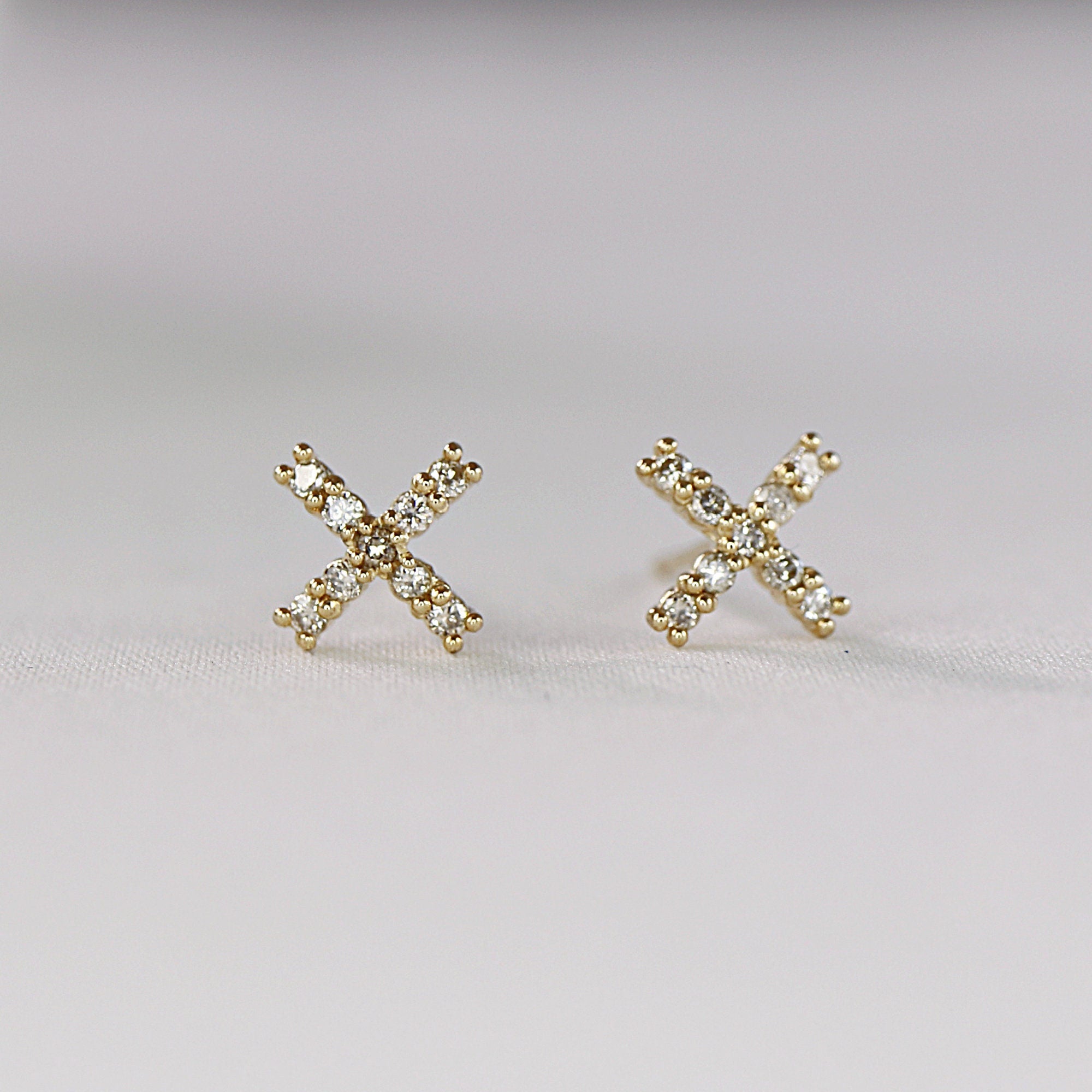 Diamond X Stud Earrings in 14k Yellow Gold - Melt'm Jewelry