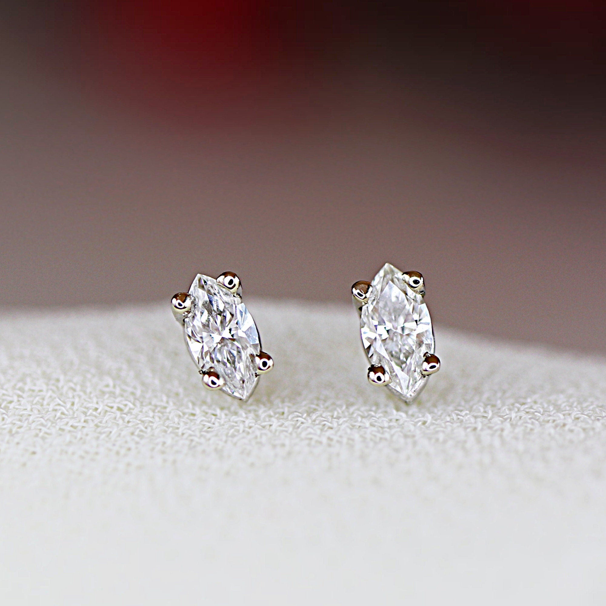 Marquise Diamond Stud Earrings, 0.14 ct VS Diamond Earrings 14k Gold - Melt'm Jewelry