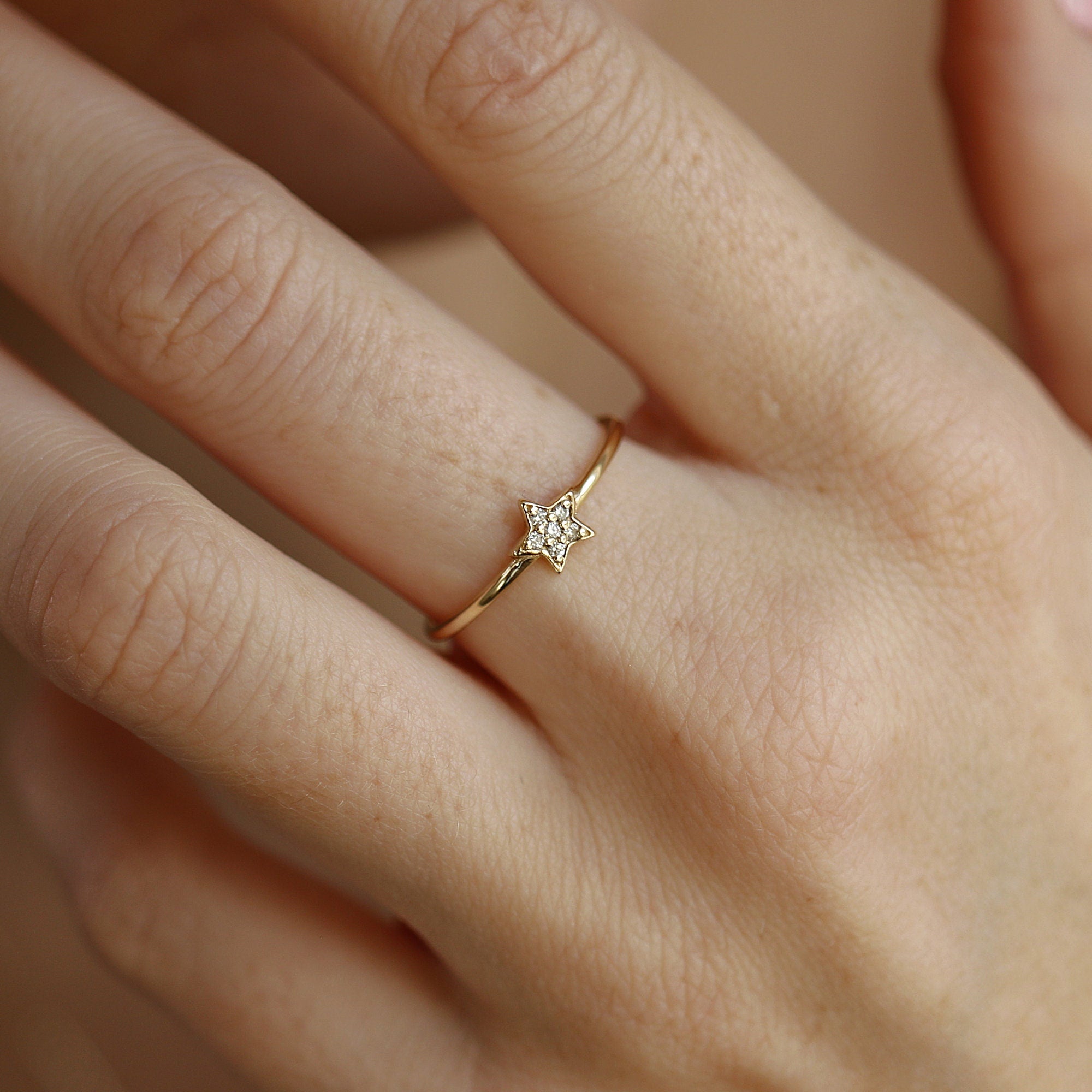 Genuine Diamond Star Ring in 14k Gold - Melt'm Jewelry