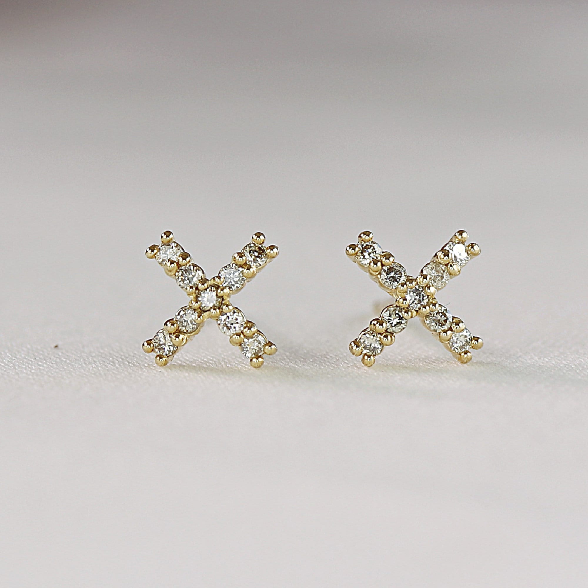Diamond X Stud Earrings in 14k Yellow Gold - Melt'm Jewelry