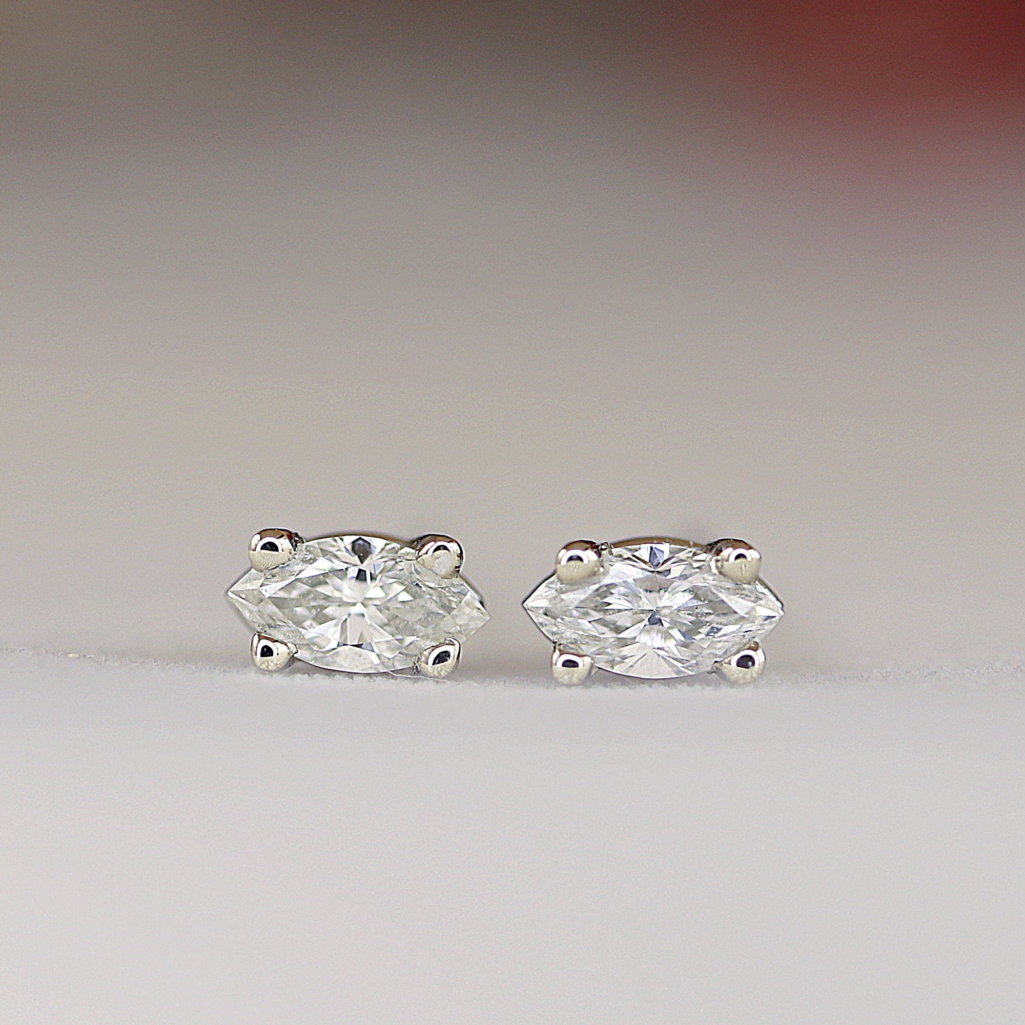 Marquise Diamond Stud Earrings, 0.14 ct VS Diamond Earrings 14k Gold - Melt'm Jewelry