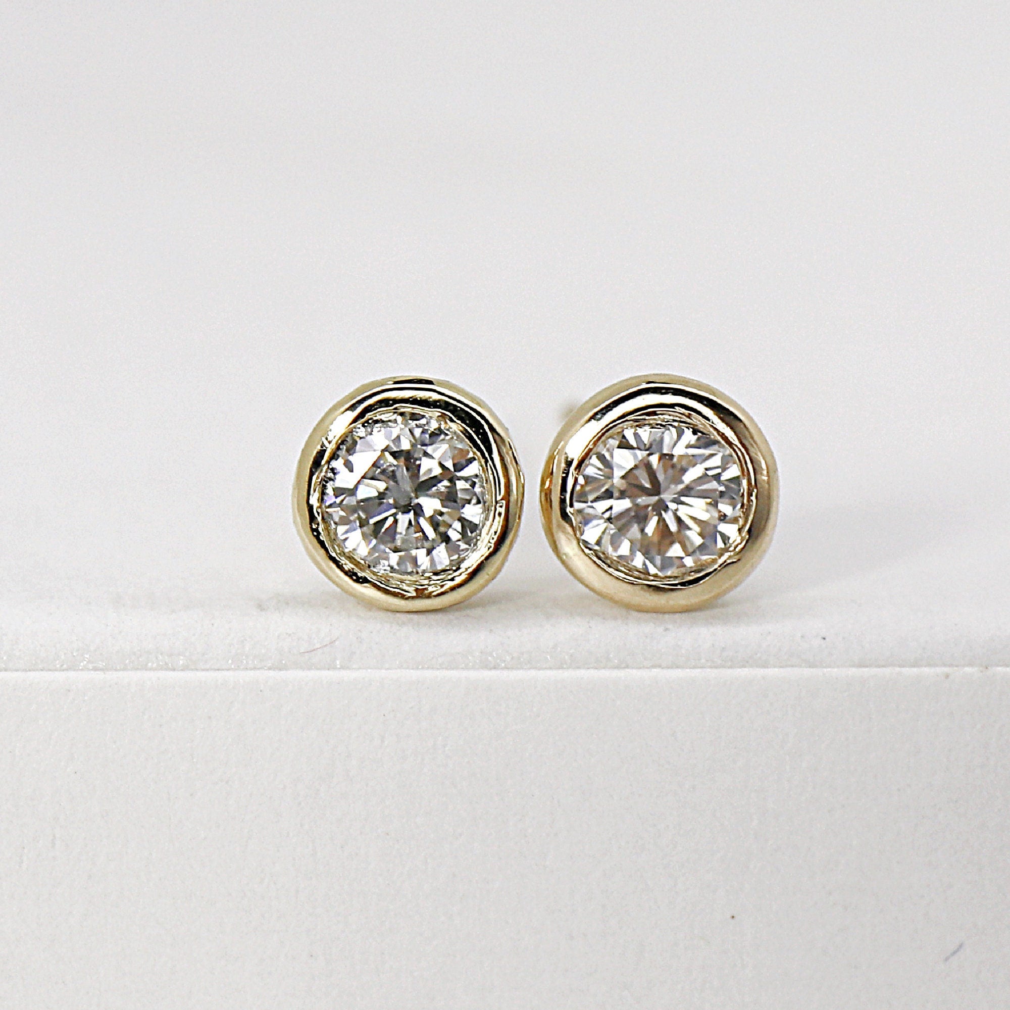Diamond Stud Earrings 14k Gold (SINGLE or PAIR) - Melt'm Jewelry