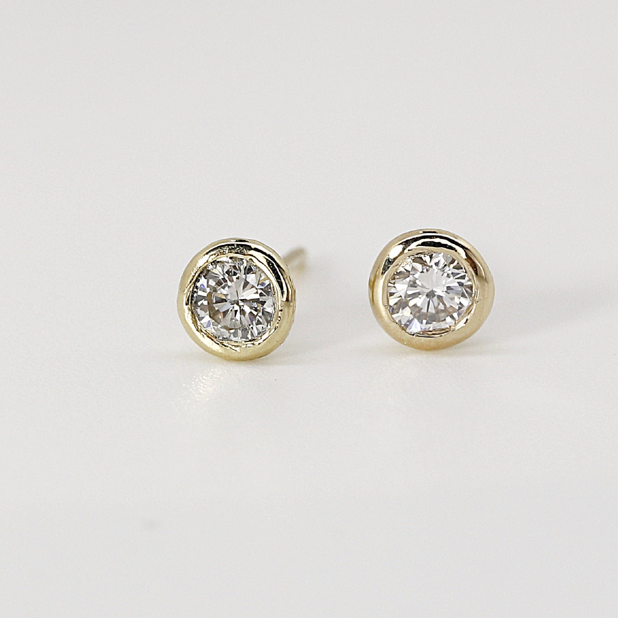 Diamond Stud Earrings 14k Gold (SINGLE or PAIR) - Melt'm Jewelry