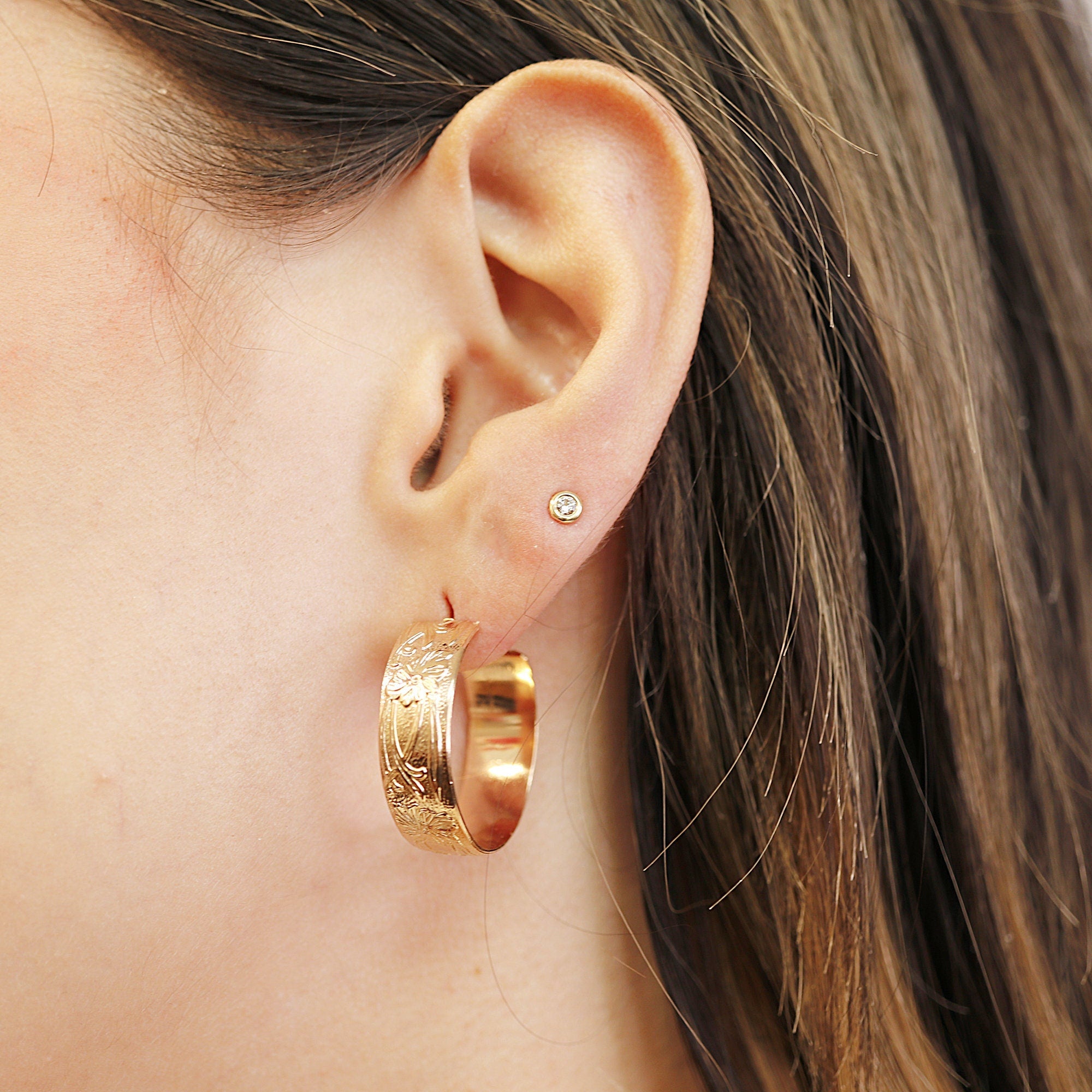 Flower Patterned Gold Filled Hoop Earrings - Melt'm Jewelry
