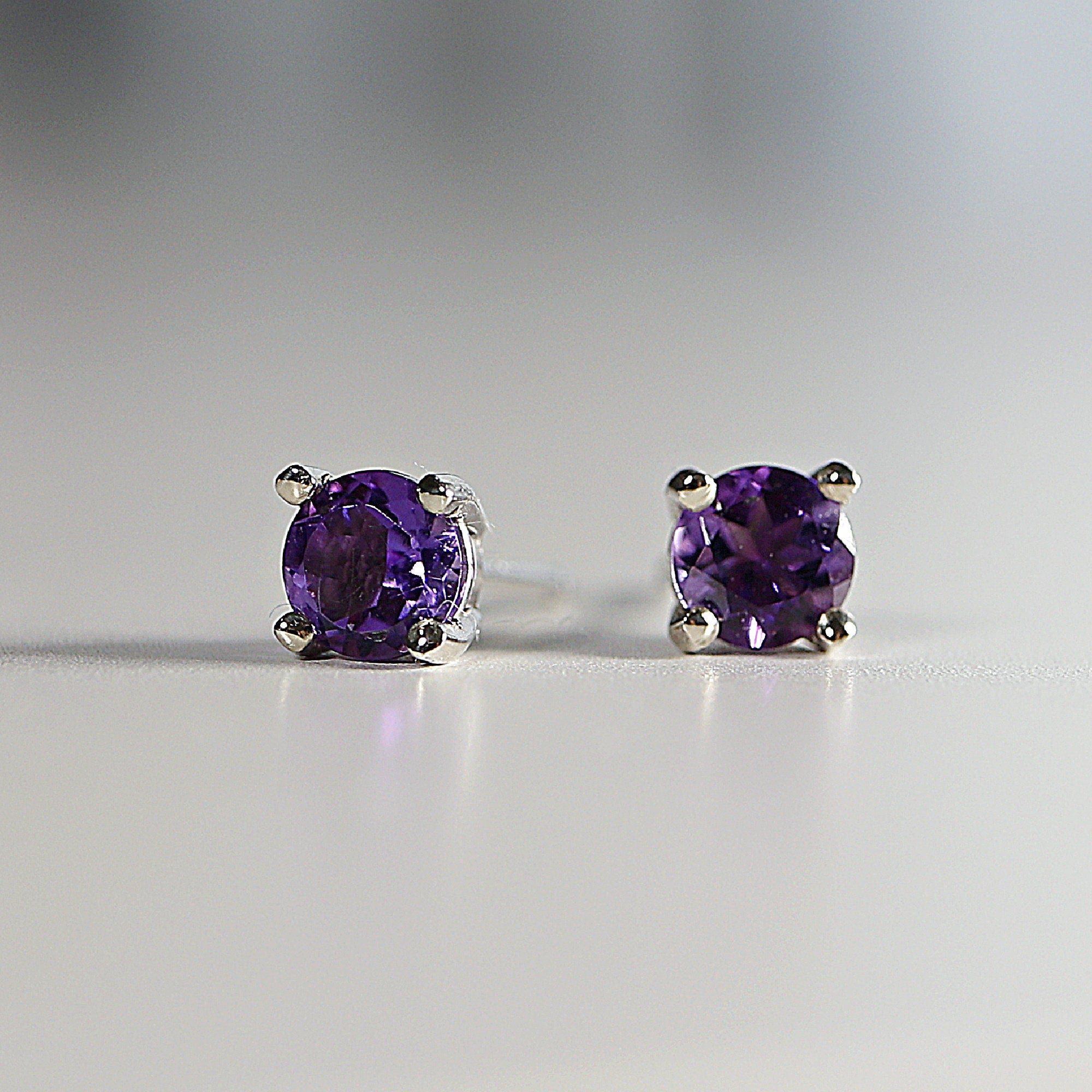 Amethyst Stud Earrings 14k Gold - Melt'm Jewelry