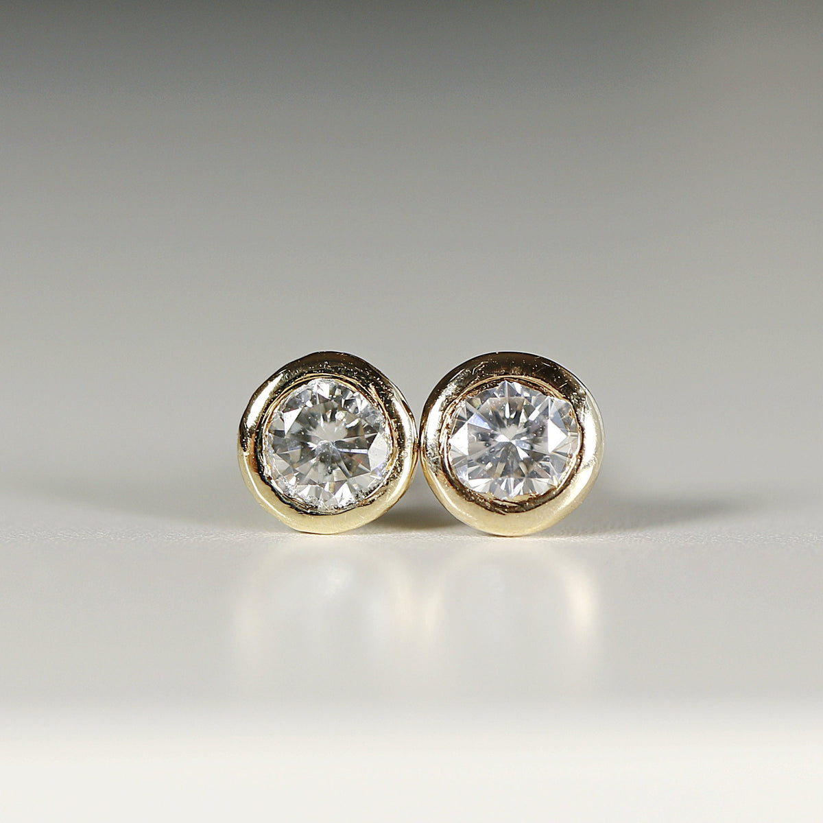 Diamond Stud Earrings 14k Gold (SINGLE or PAIR) - Melt'm Jewelry