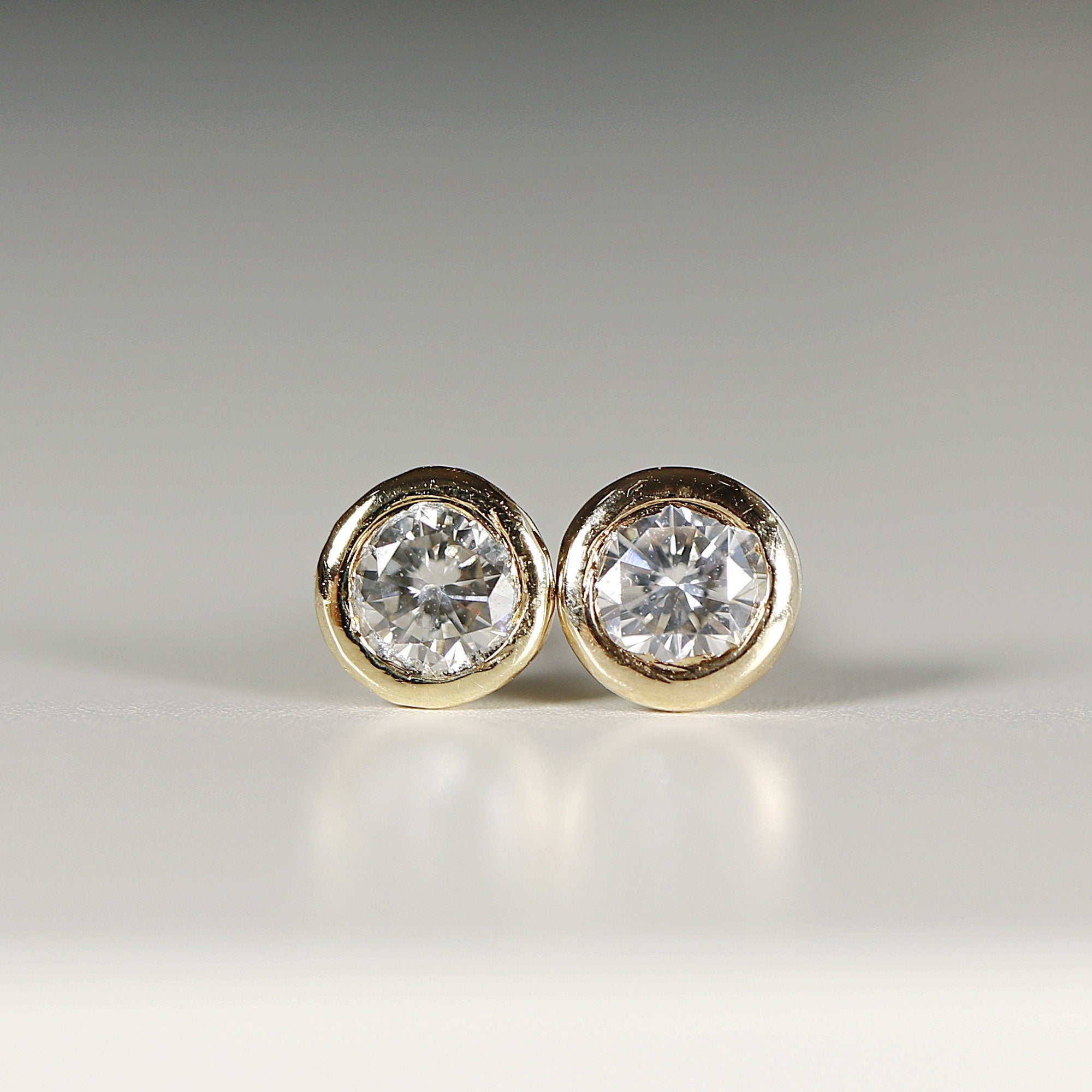 Diamond Stud Earrings 14k Gold (SINGLE or PAIR) - Melt'm Jewelry