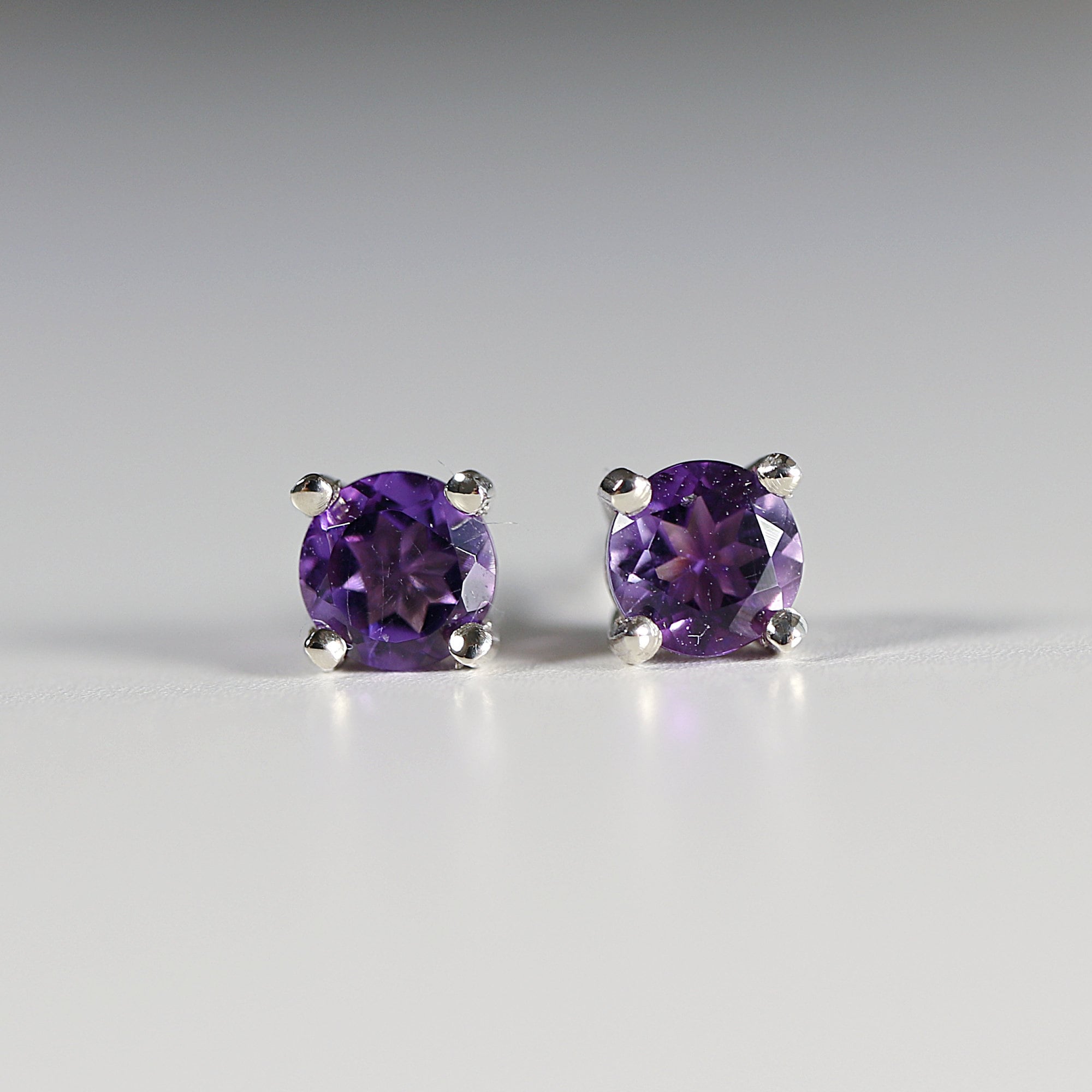 Amethyst Stud Earrings 14k Gold - Melt'm Jewelry