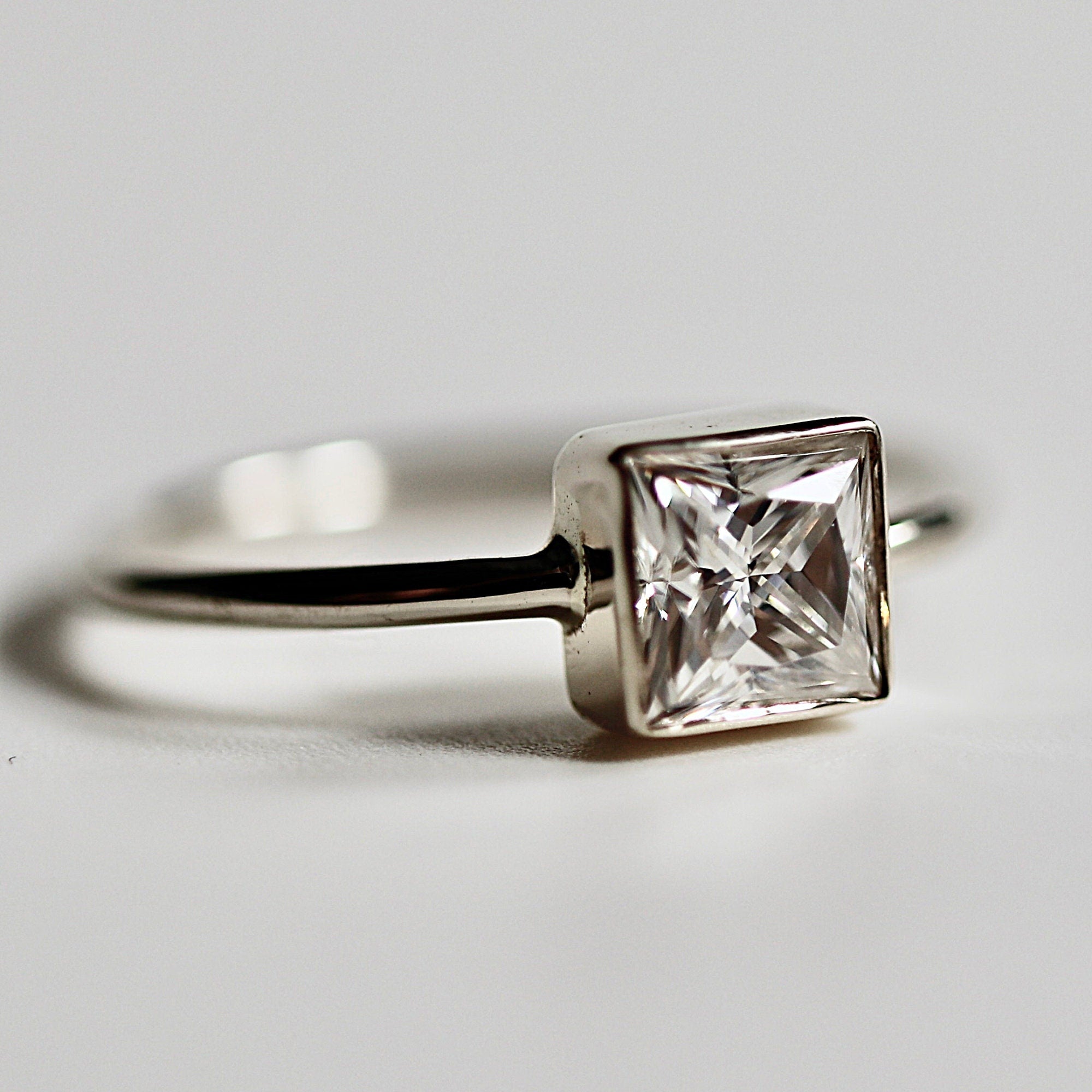 Princess Cut Moissanite Ring 14k White Gold - Melt'm Jewelry