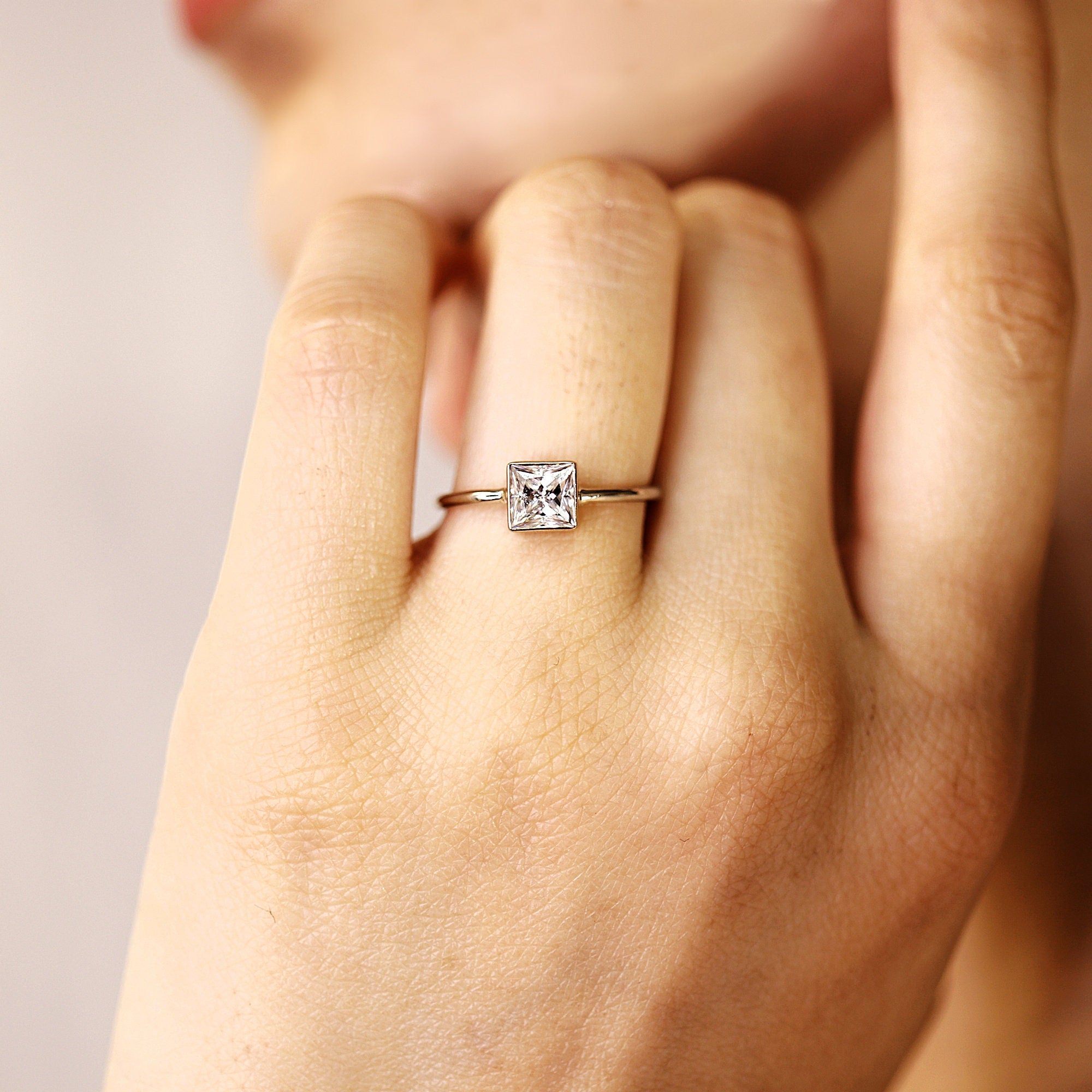Princess Cut Moissanite Ring 14k White Gold - Melt'm Jewelry