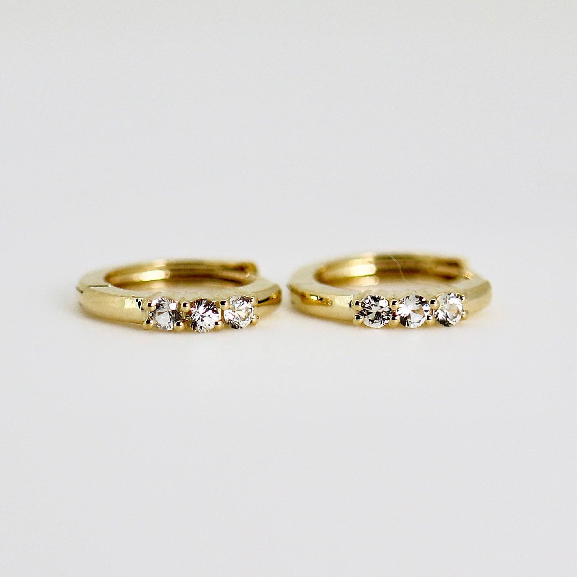 14k Gold White Sapphire Hoop Earring - Melt'm Jewelry