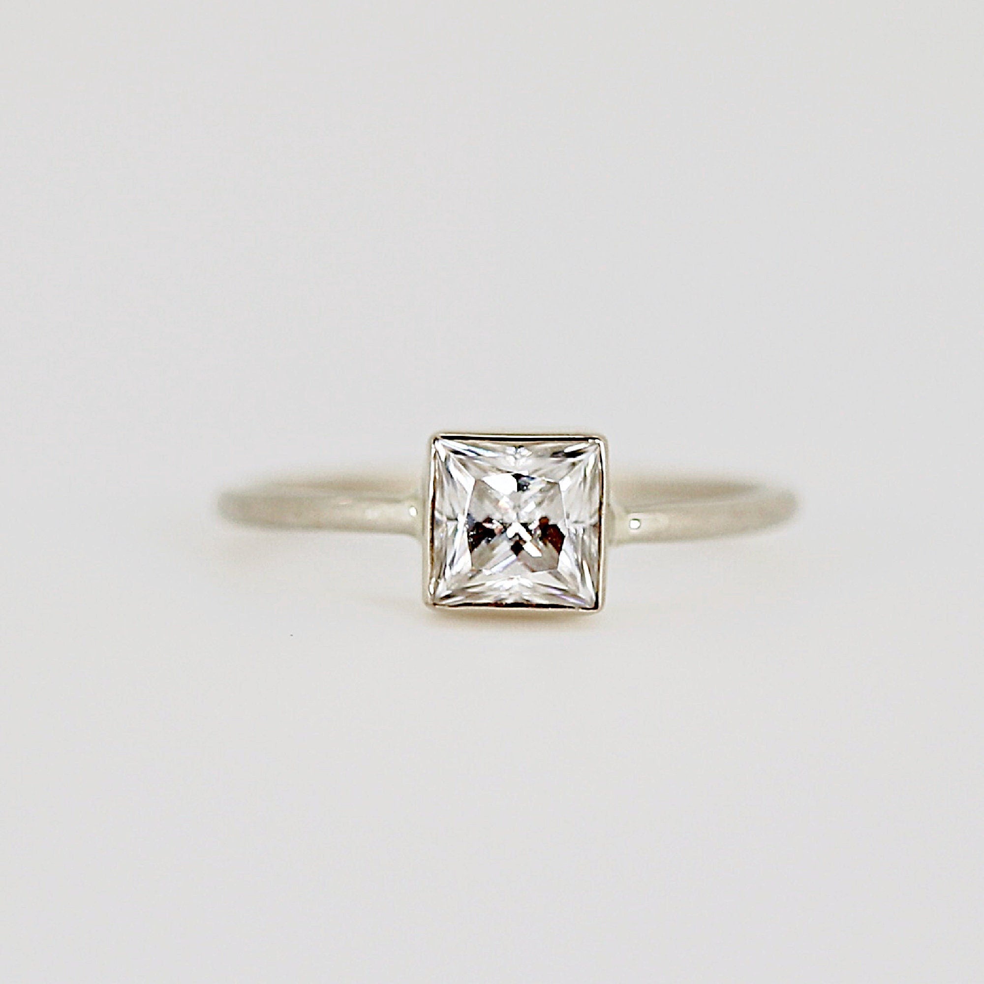 Princess Cut Moissanite Ring 14k White Gold - Melt'm Jewelry