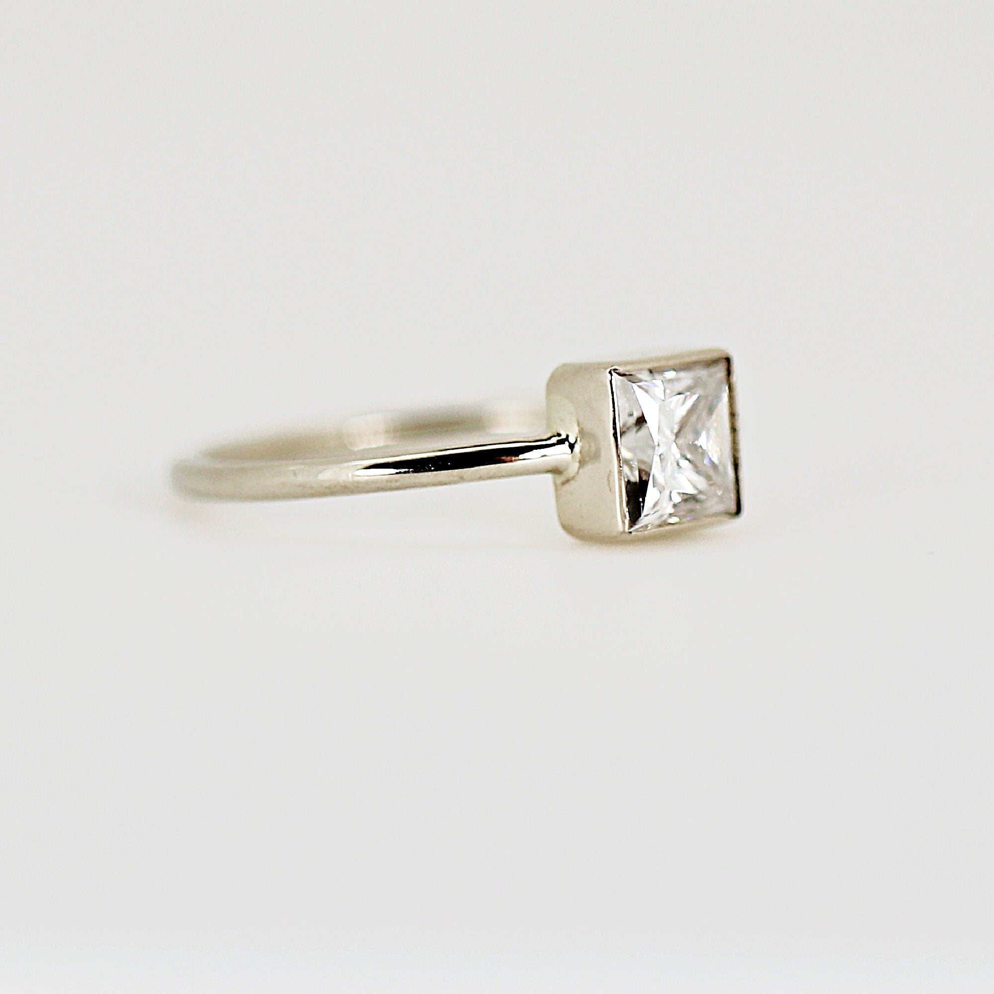 Princess Cut Moissanite Ring 14k White Gold - Melt'm Jewelry