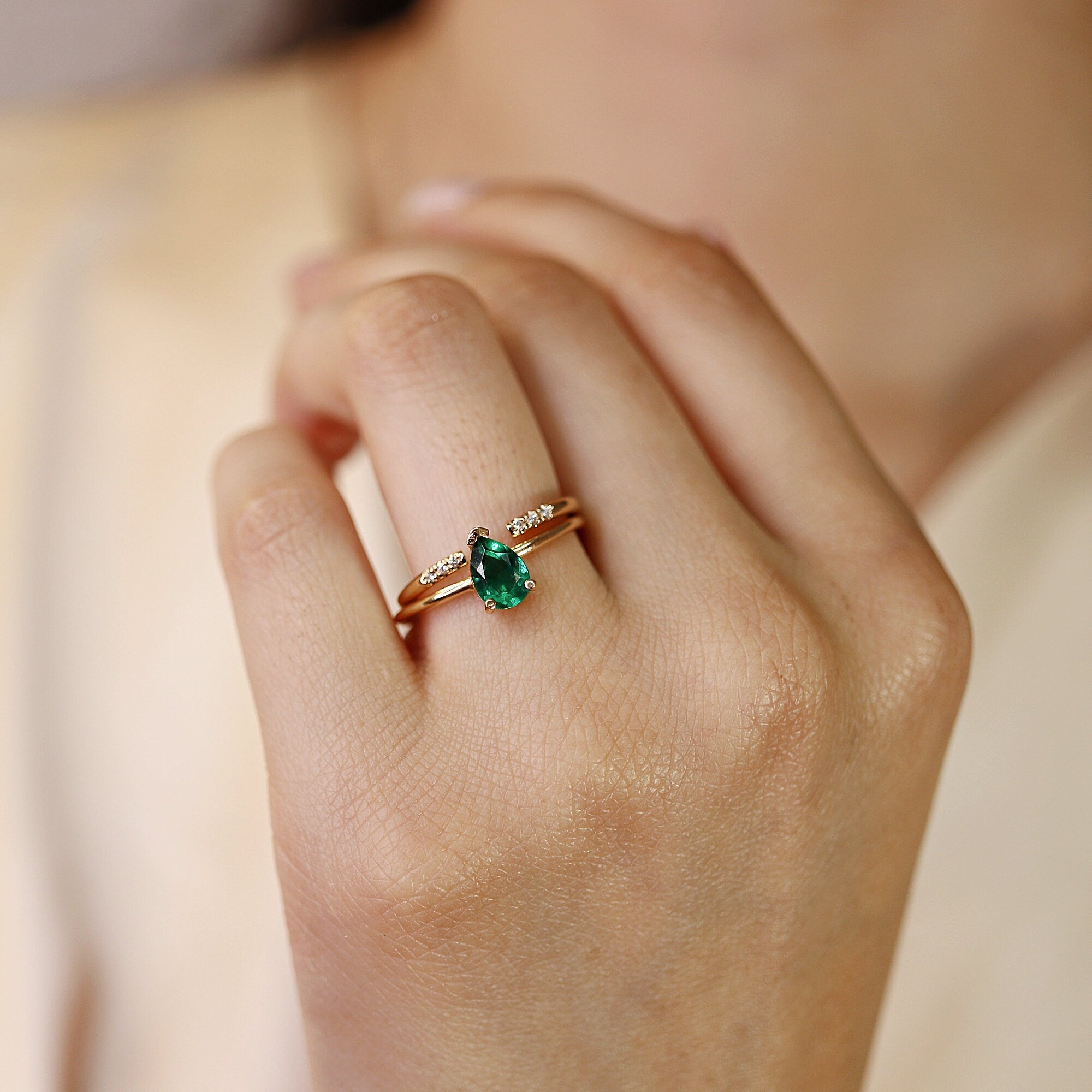 14k Gold Pear Cut Emerald Ring