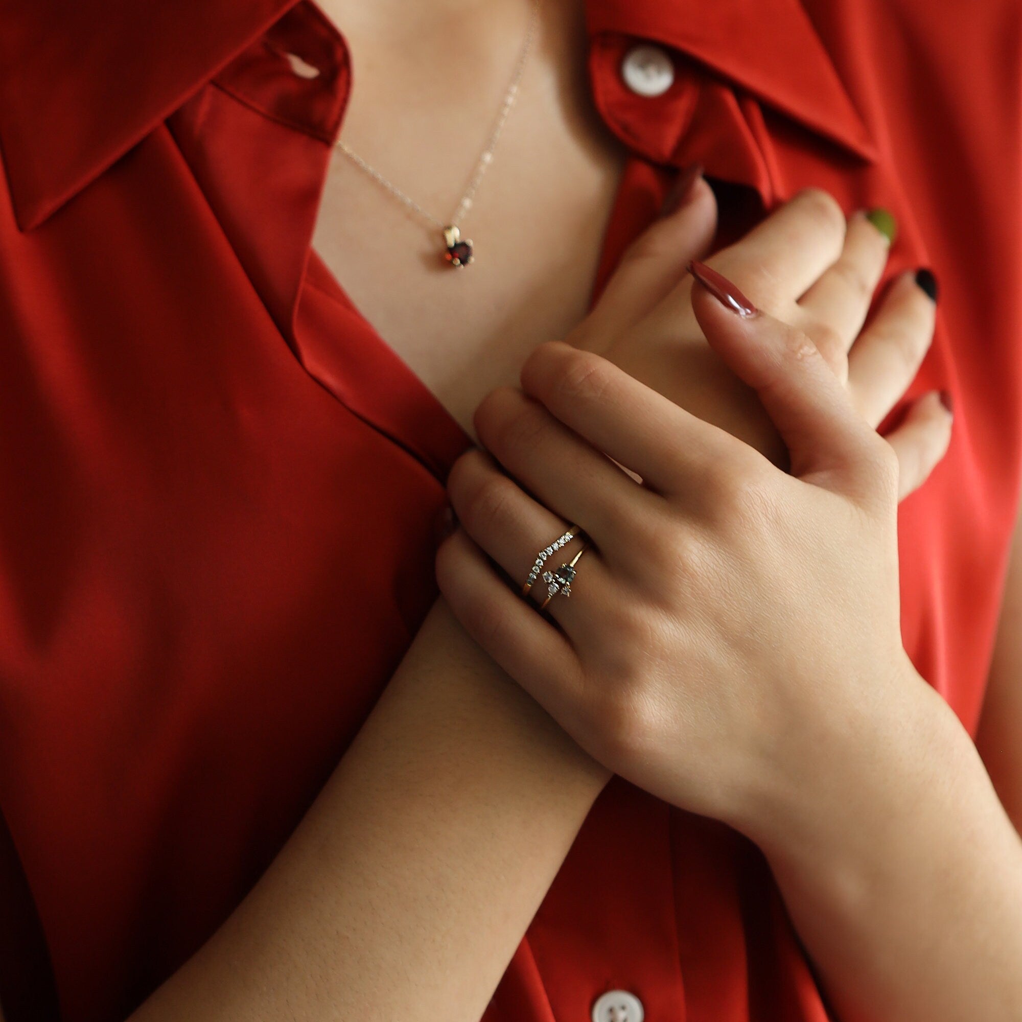 Minimalist Heart Garnet Necklace 14k Solid Gold,