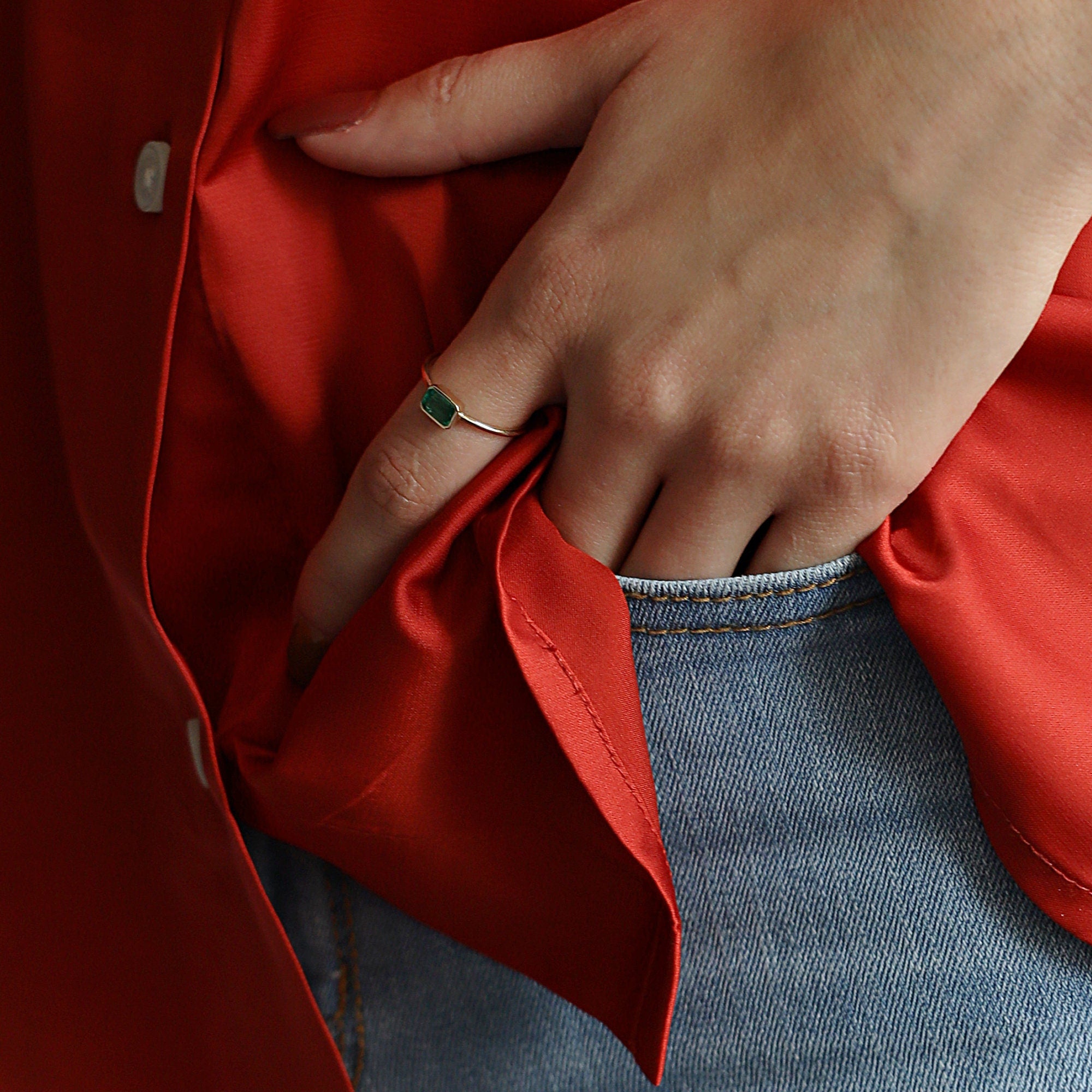 Emerald Cut Bezel Set East West Emerald Ring - Melt'm Jewelry