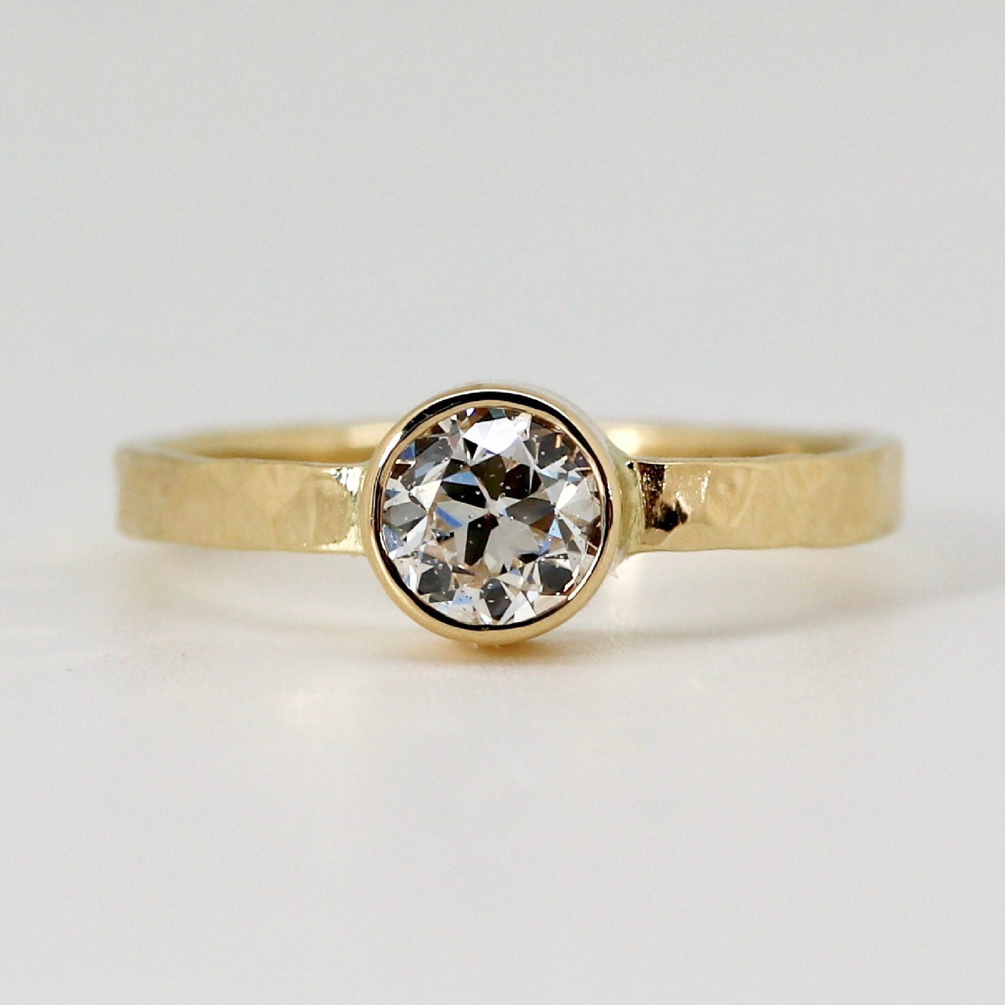 Bezel Natural Diamond Ring in 14k Gold - Melt'm Jewelry