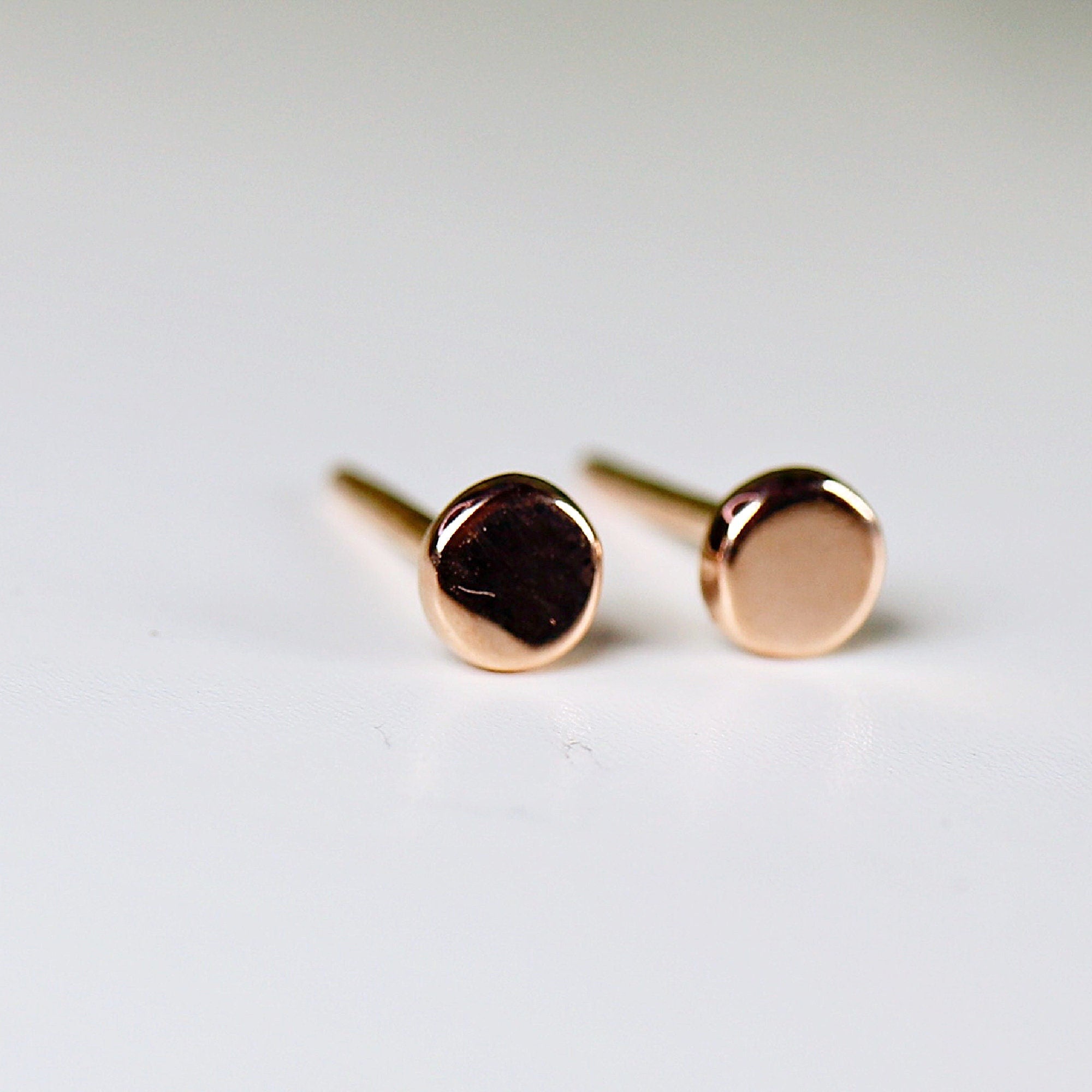 14k Yellow Gold Round Earrings (SINGLE or PAIR)