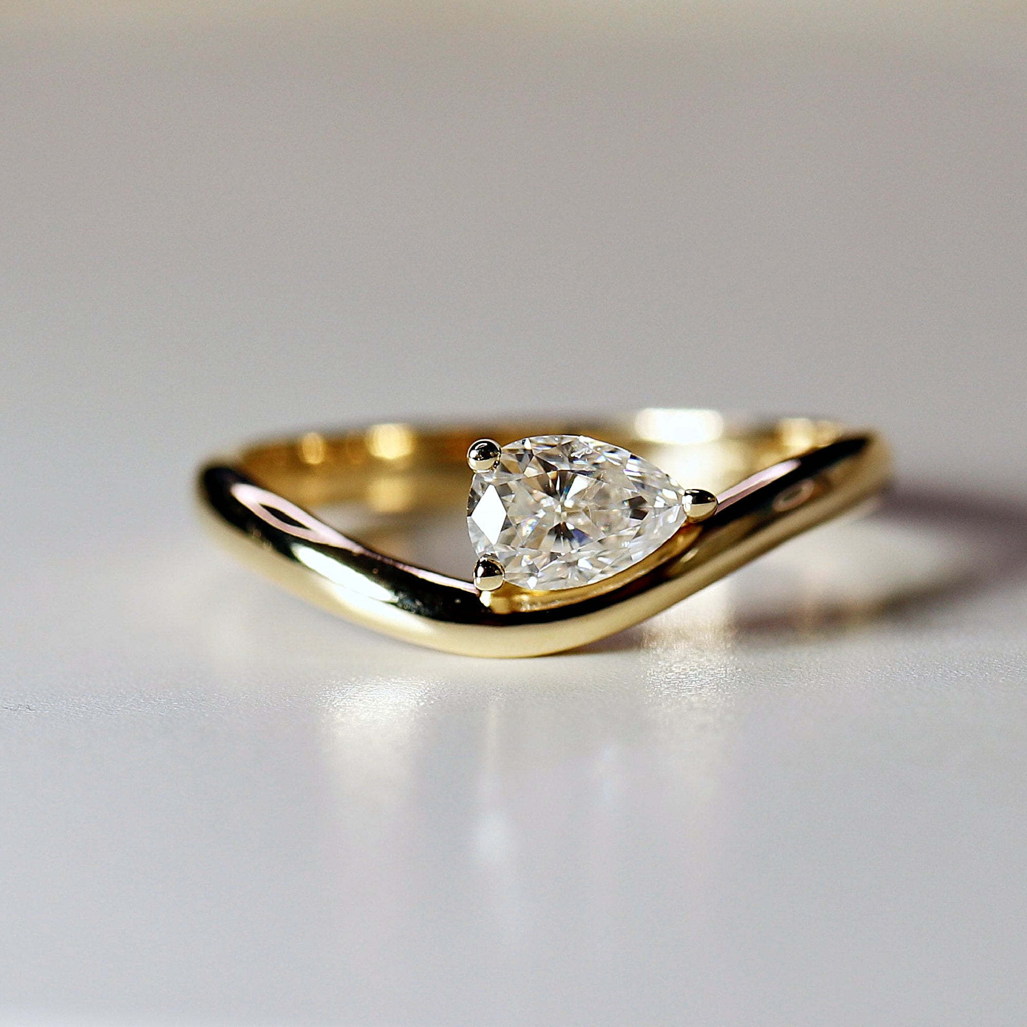 East West Pear Moissanite Ring 14k Gold, LIL JASMINE - Melt'm Jewelry
