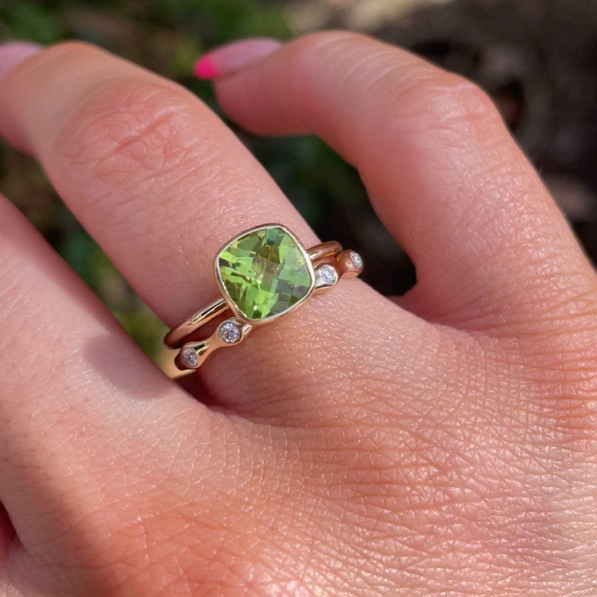 Five Diamond Wedding Band in 14k Yellow Gold - Melt'm Jewelry