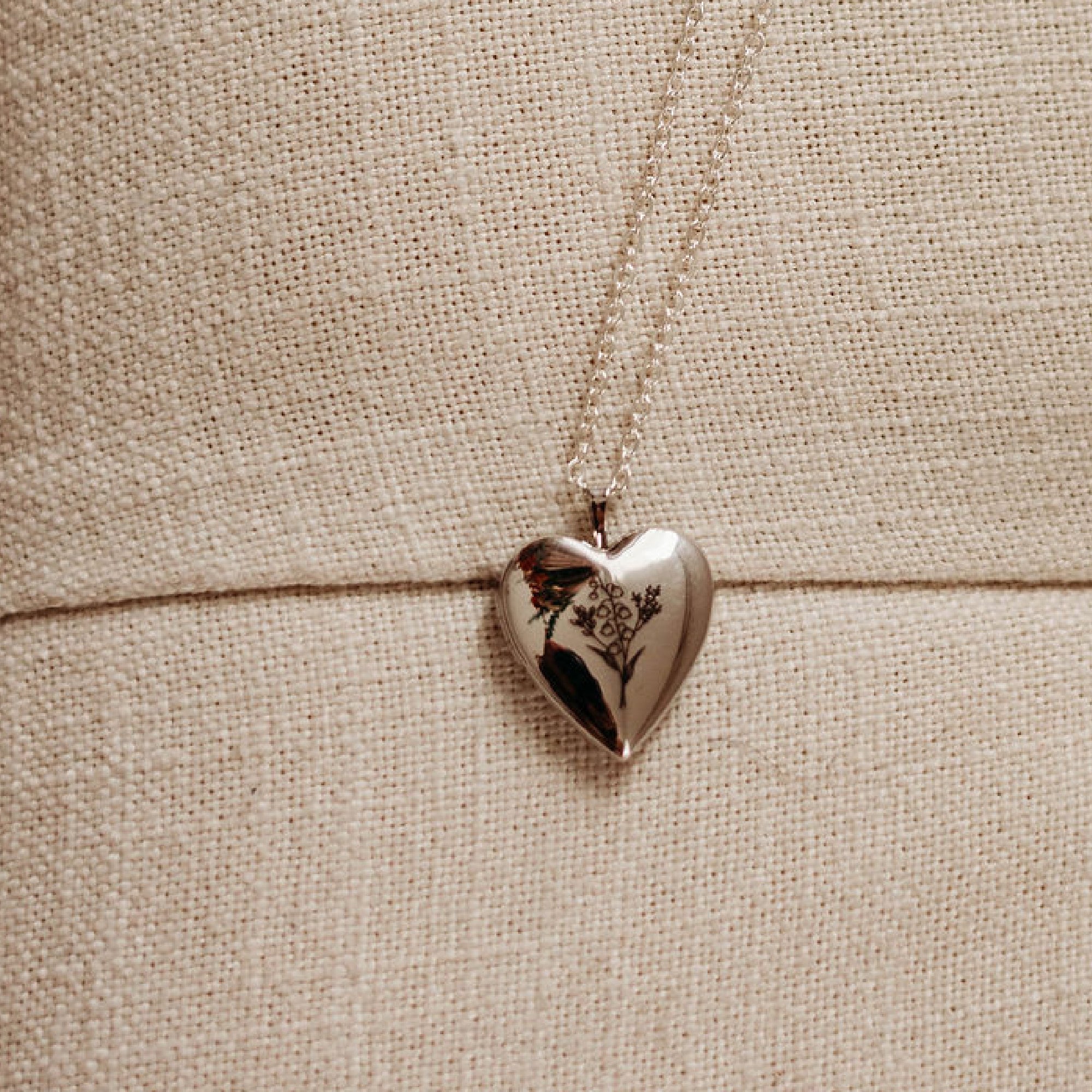 Personalized Birth Flower Heart Locket Necklace, Memorial Photo Pendant Necklace - Melt'm Jewelry
