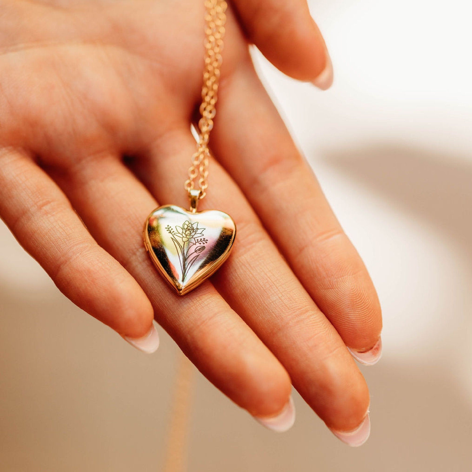 Personalized Birth Flower Heart Locket Necklace, Memorial Photo Pendant Necklace - Melt'm Jewelry