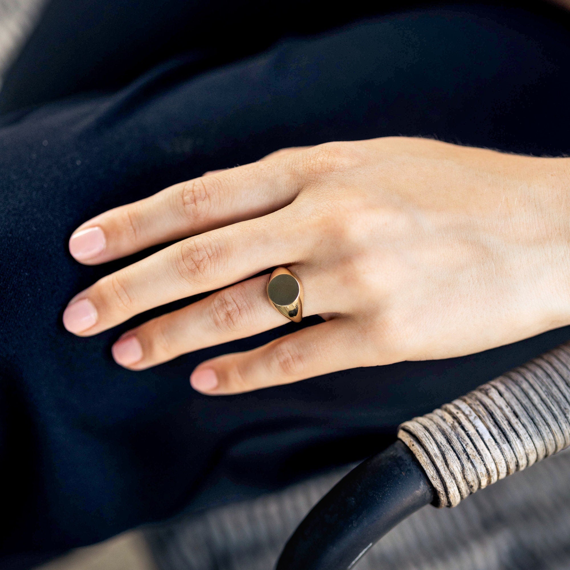 14k Solid Gold Round Signet Ring For Women, Monogrammed Personalized Ring - Melt'm Jewelry