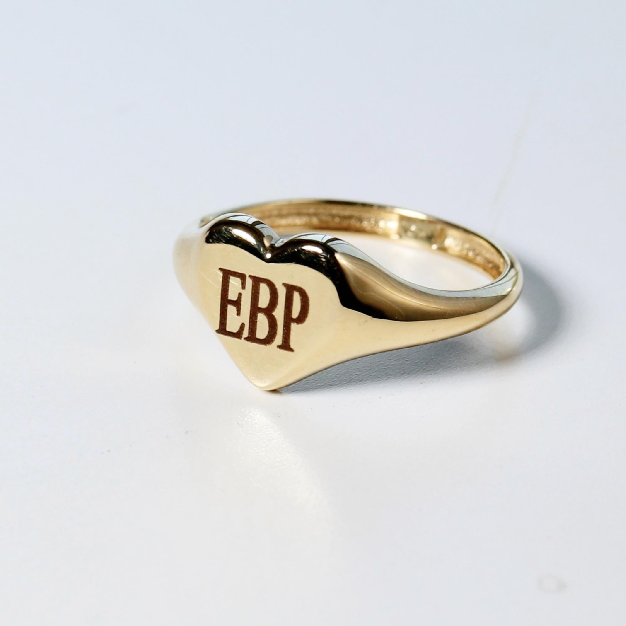 14k Solid Gold Heart Signet Ring For Women, Monogrammed Personalized Heart Ring - Melt'm Jewelry