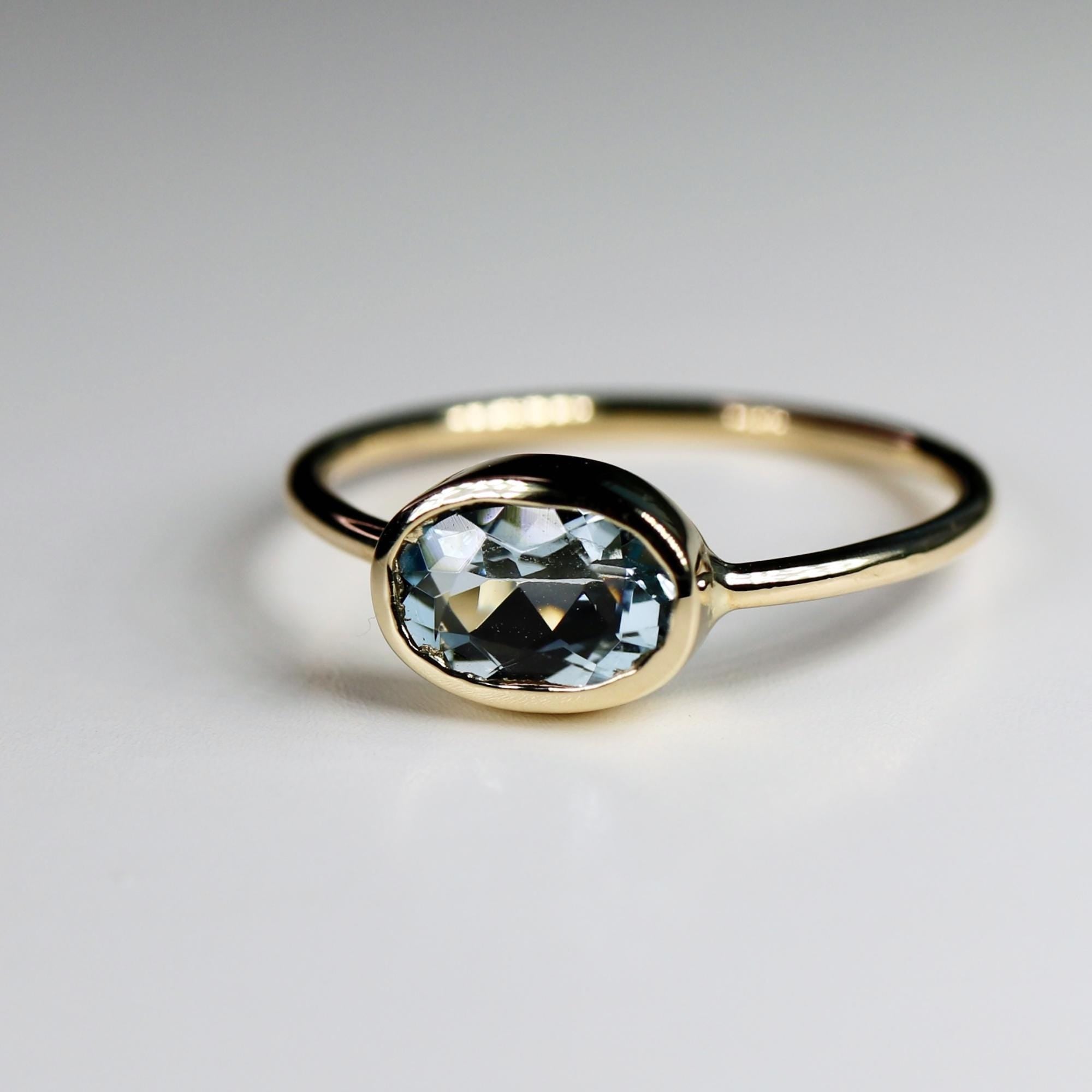 East West Aquamarine Ring 14k Solid Gold - Melt'm Jewelry