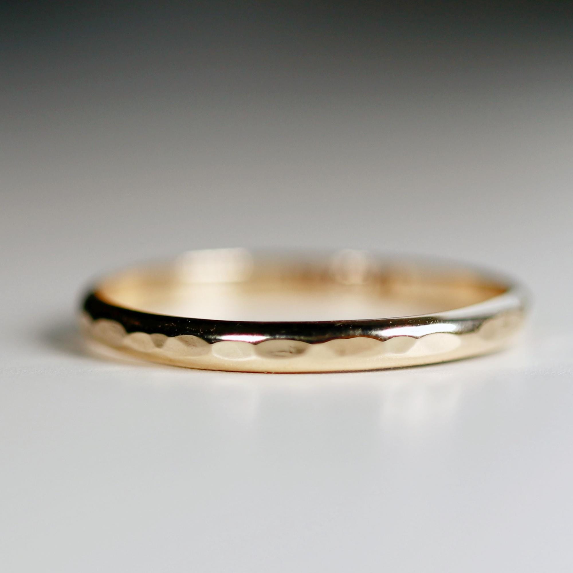 14k Solid Gold Plain Wedding Band Hammered - Melt'm Jewelry