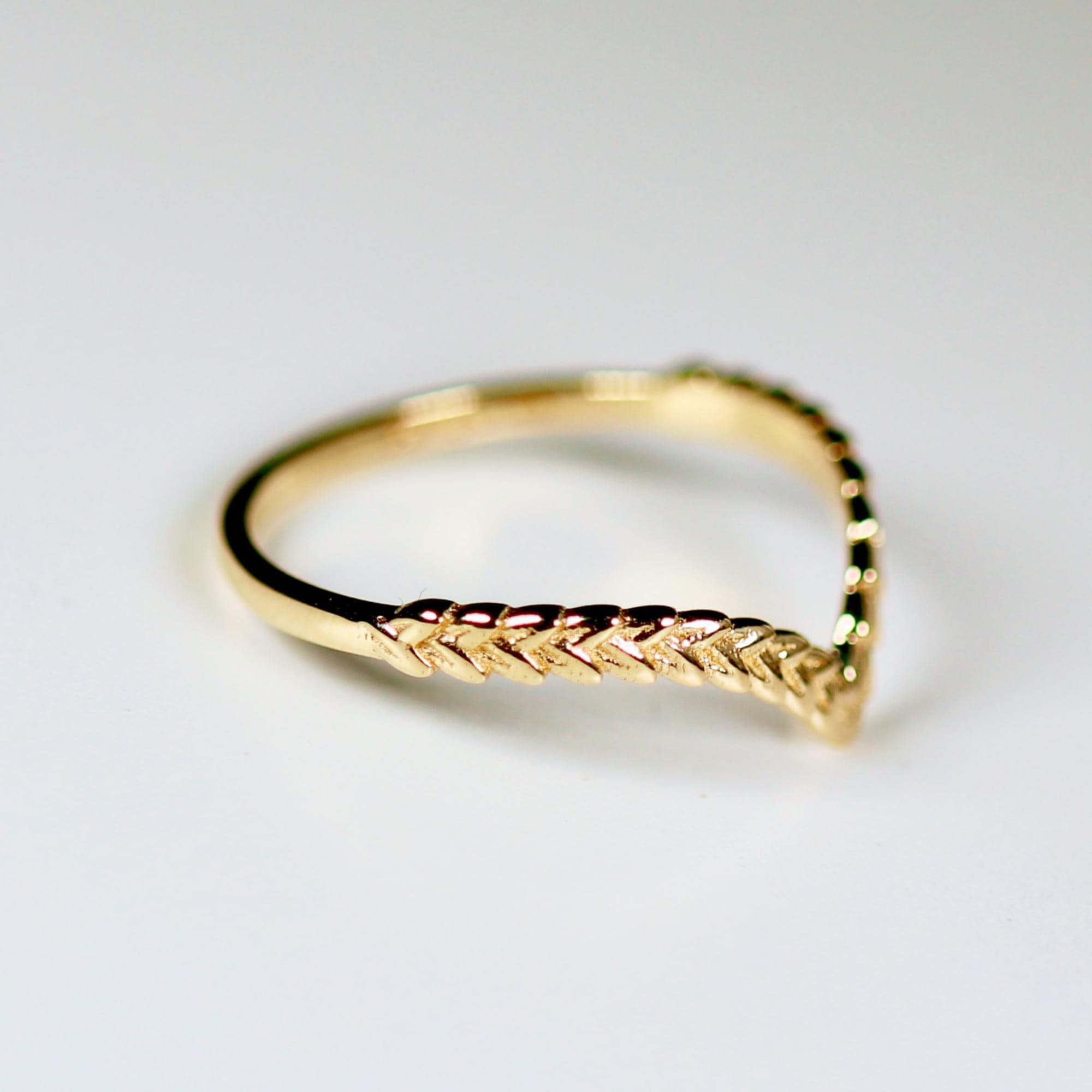 Wheat Leaf Wedding Band 14k Gold, Curved Wedding Ring, Olive Leaf Wedding Ring, Contour Band, Stackable Wedding Ring