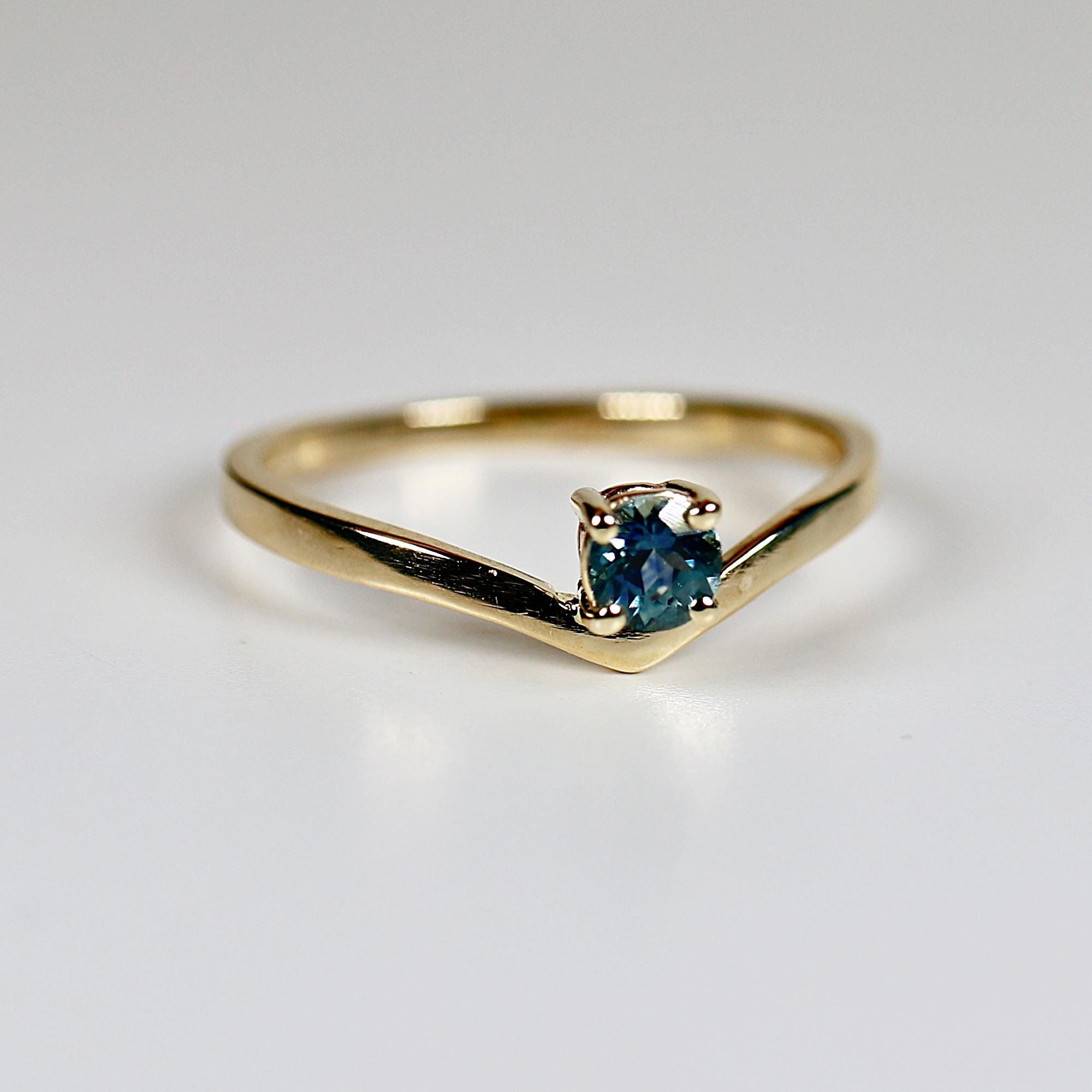 Montana Sapphire V Shaped Ring 14k White Gold - Melt'm Jewelry