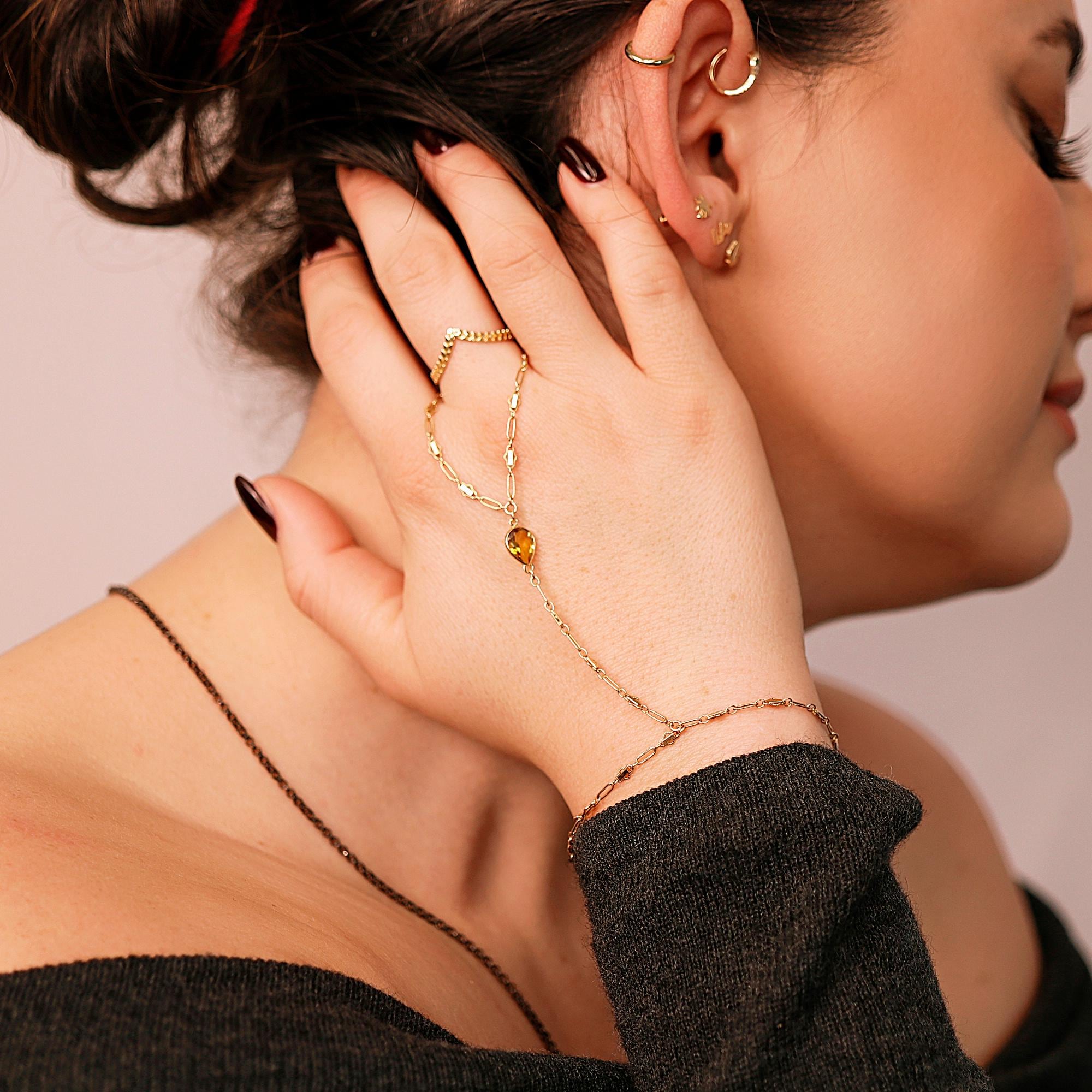 Gold Hand Chain Bracelet - Melt'm Jewelry