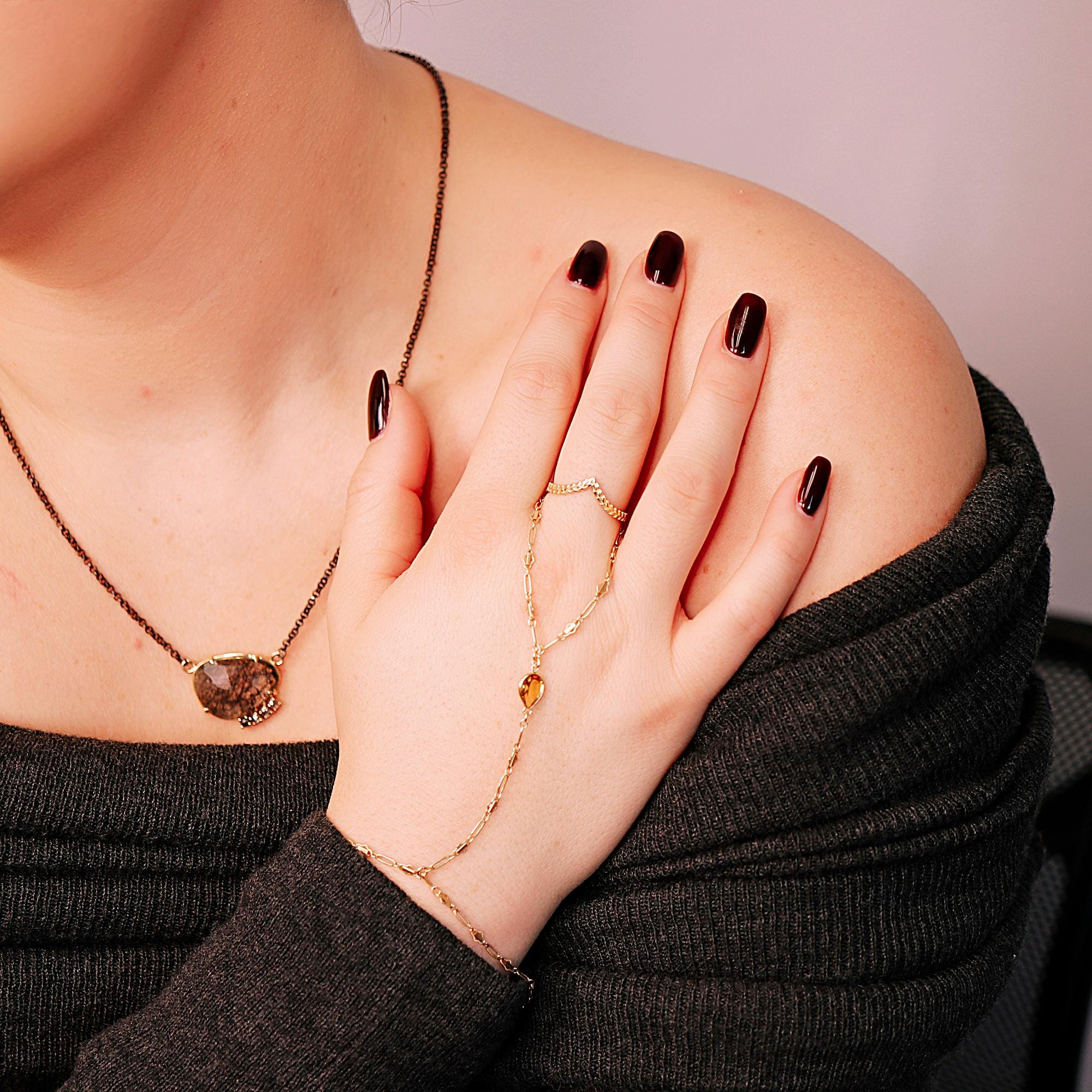 Gold Hand Chain Bracelet - Melt'm Jewelry
