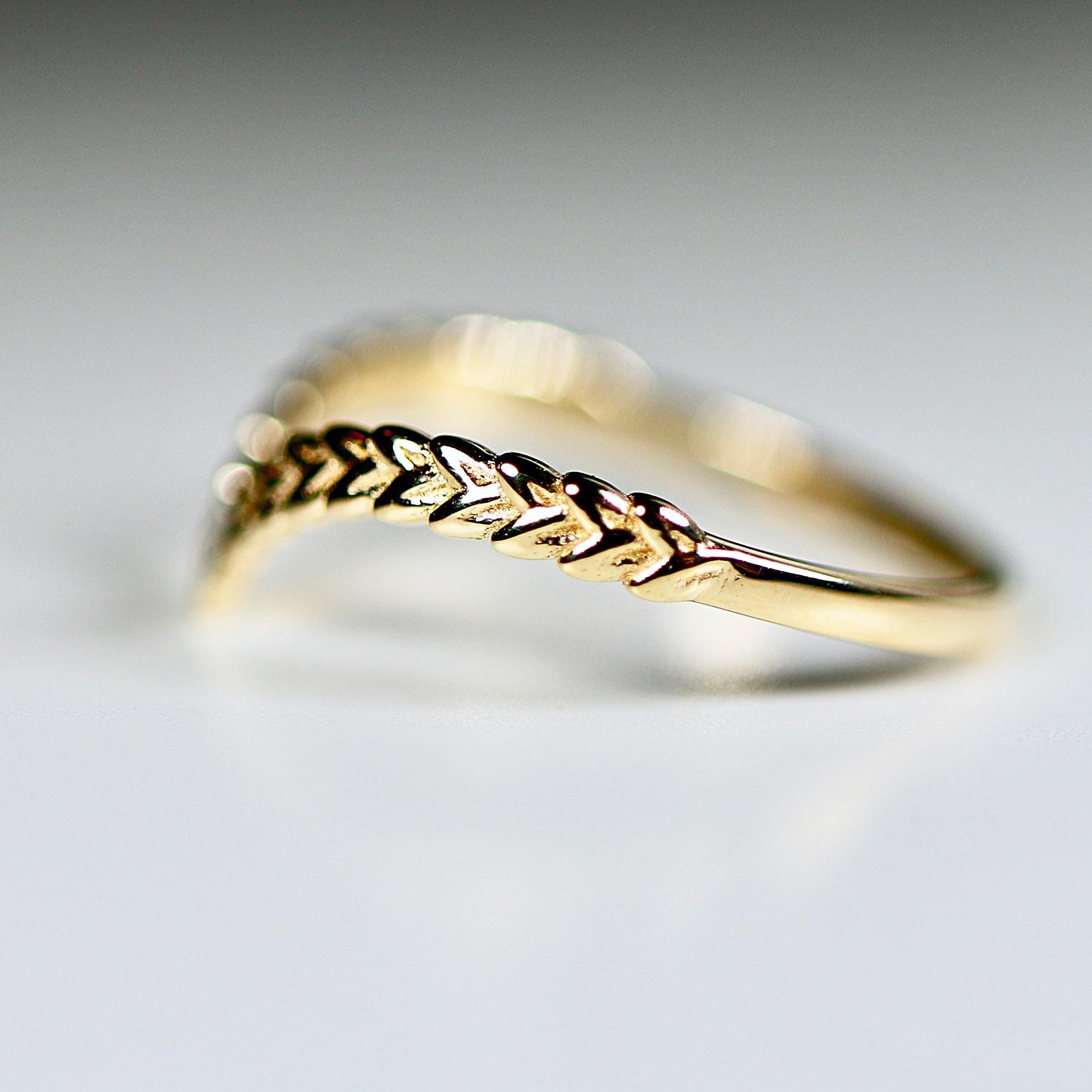 Wheat Leaf Wedding Band 14k Gold, Curved Wedding Ring, Olive Leaf Wedding Ring, Contour Band, Stackable Wedding Ring