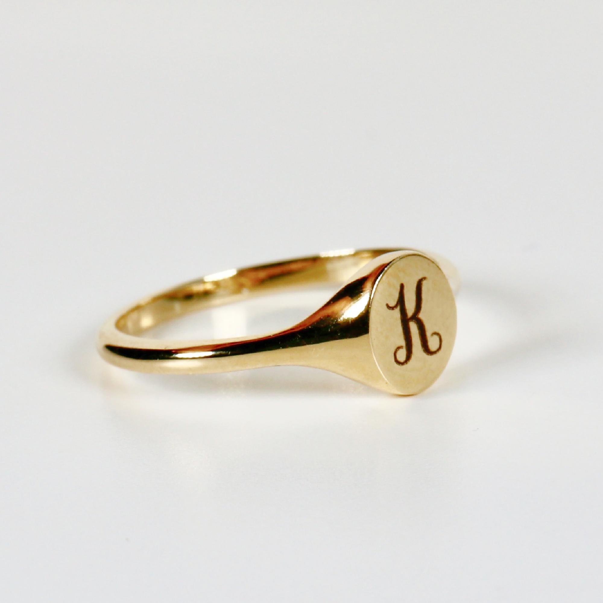 Small Oval Signet Ring 14k Solid Gold, Monogram Custom Signet Ring, Name Signet Ring for Women, Oval Pinky Ring, Anniversary Gift