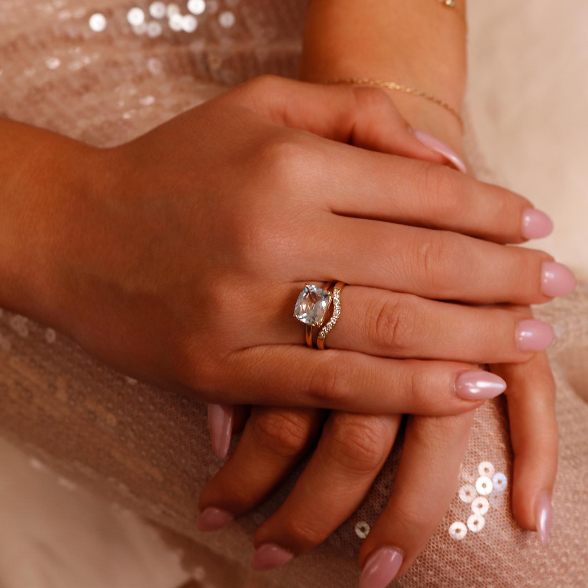 Cushion Cut Aquamarine Ring 14k Gold Aquamarine Engagement Ring - Melt'm Jewelry